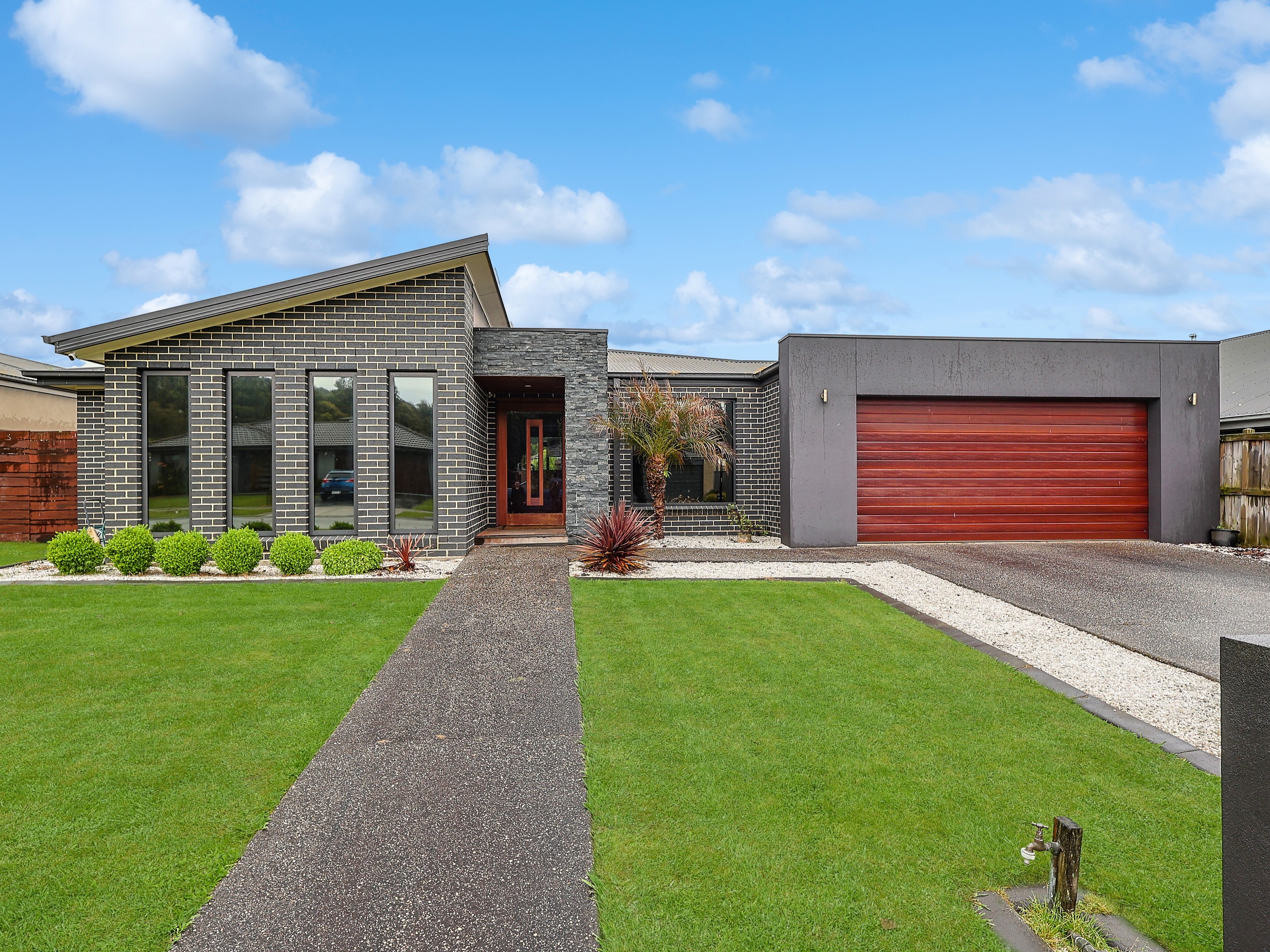 13 Villeneuve Drive, Trafalgar, VIC 3824