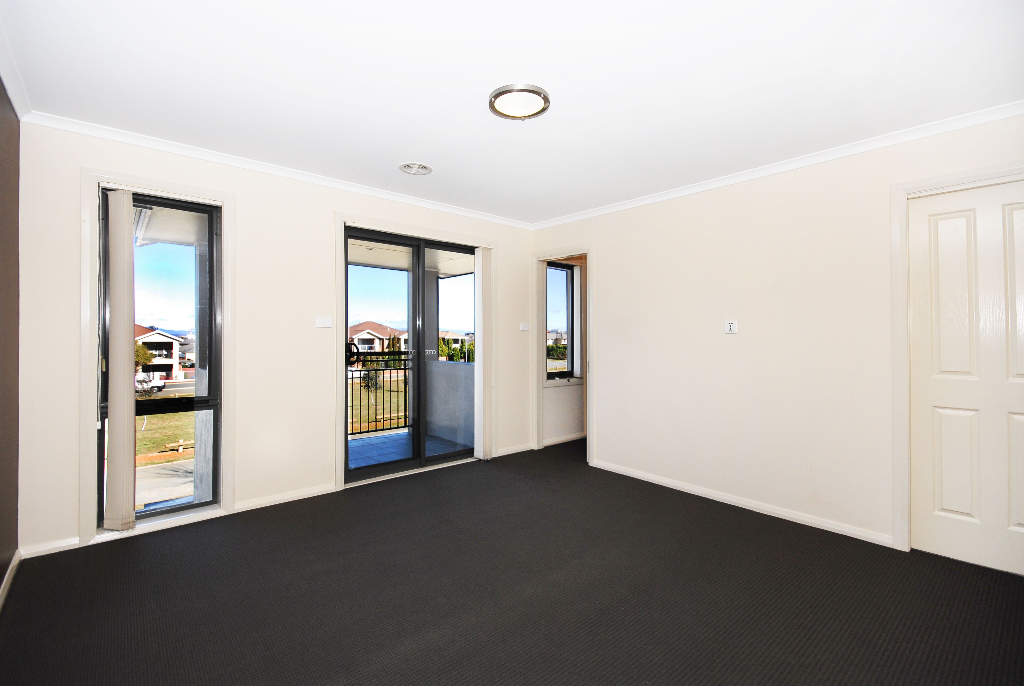 35 Hazelgrove Street — photo 9 of 22