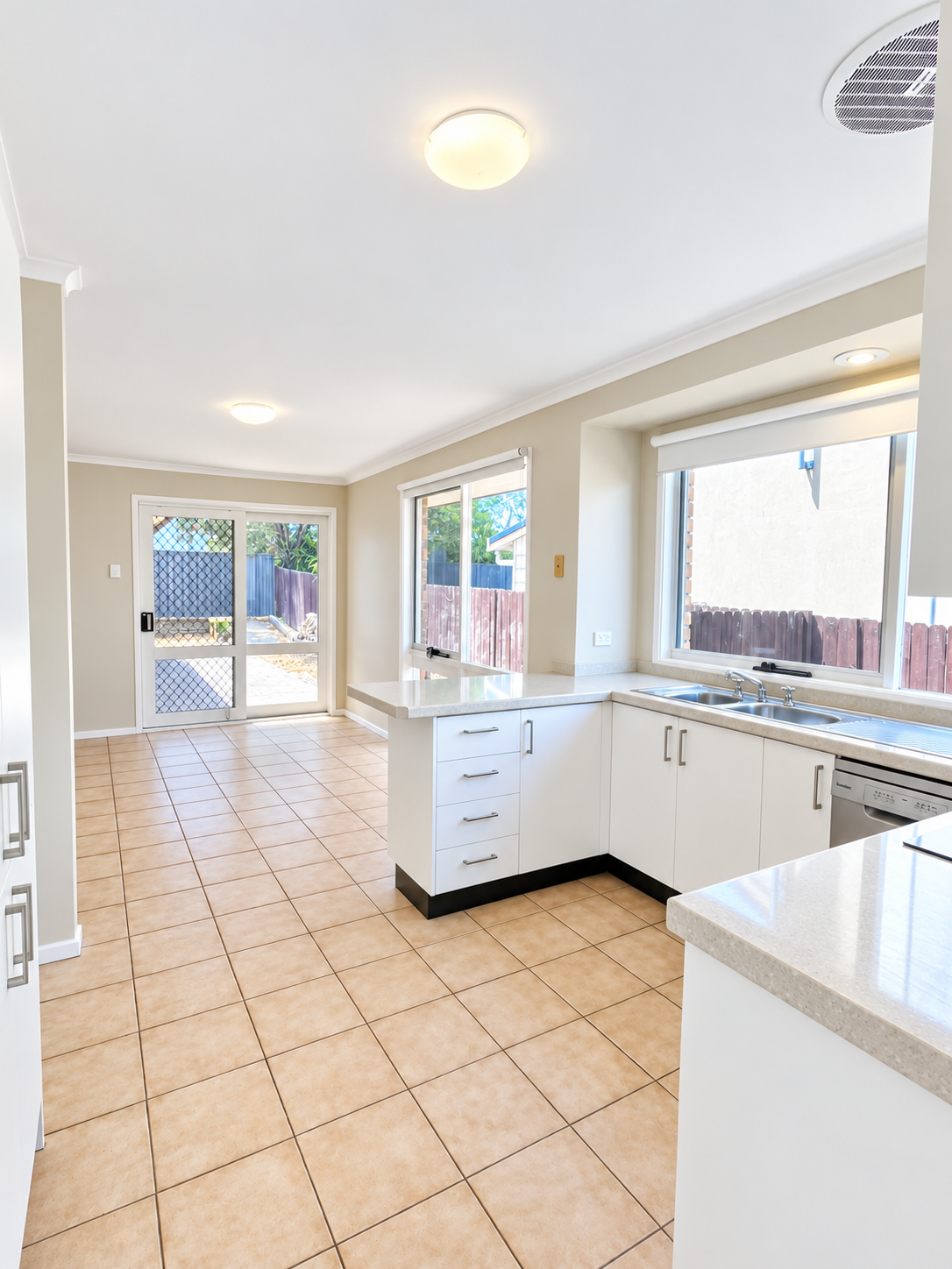 33 Murrawal Road — photo 4 of 7