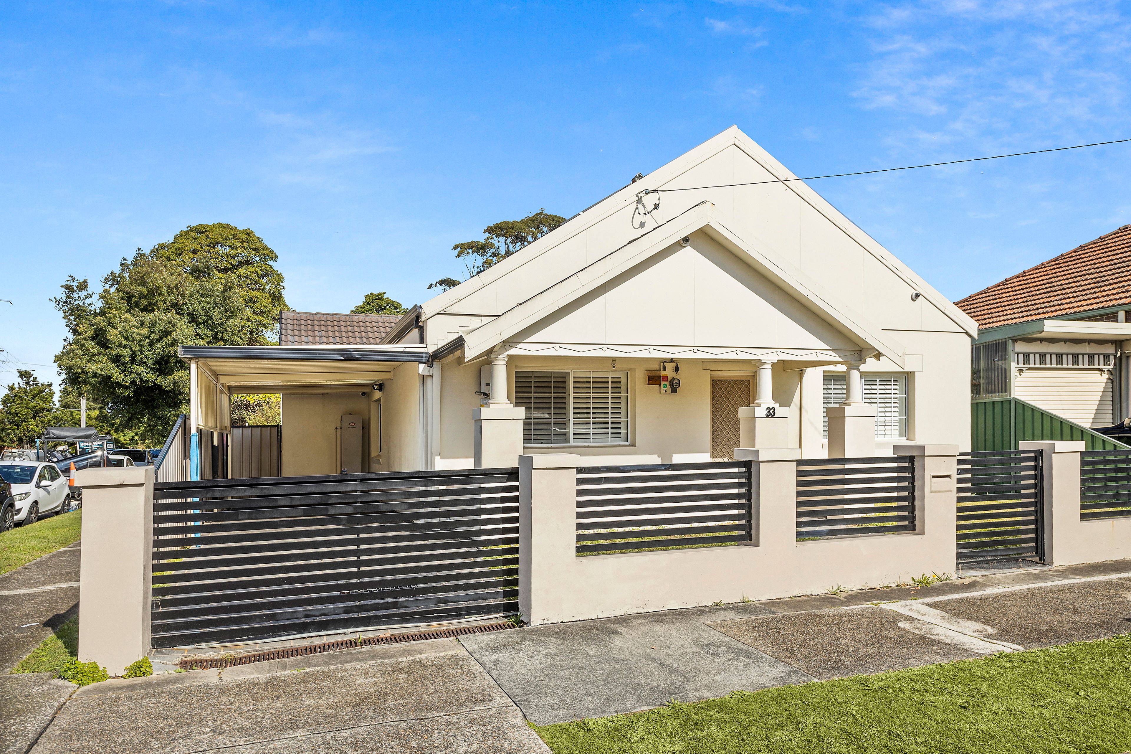 33 Beach Street — photo from Ray White Brighton-Le-Sands