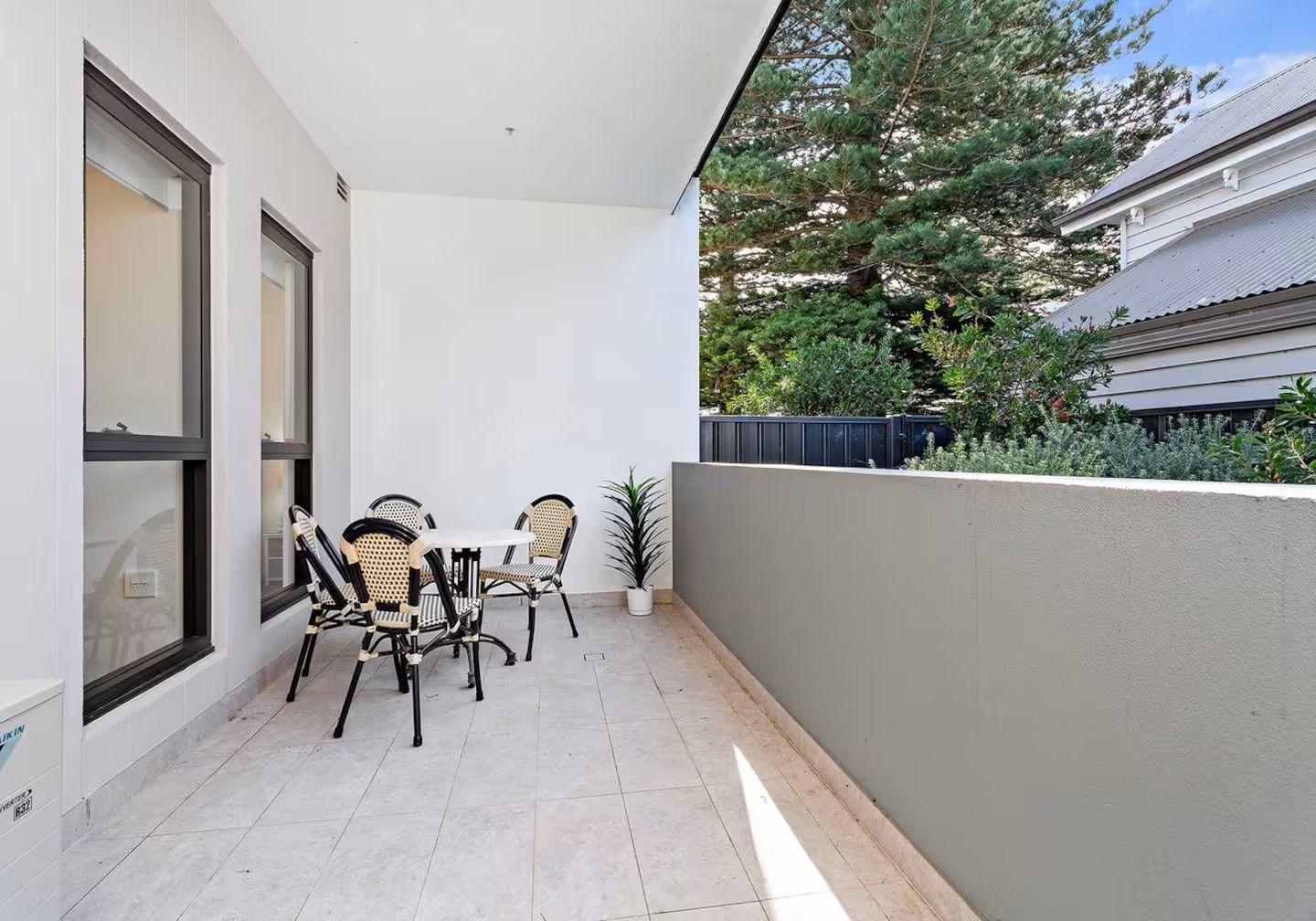 G05/141 Belinda Street — photo 11 of 12