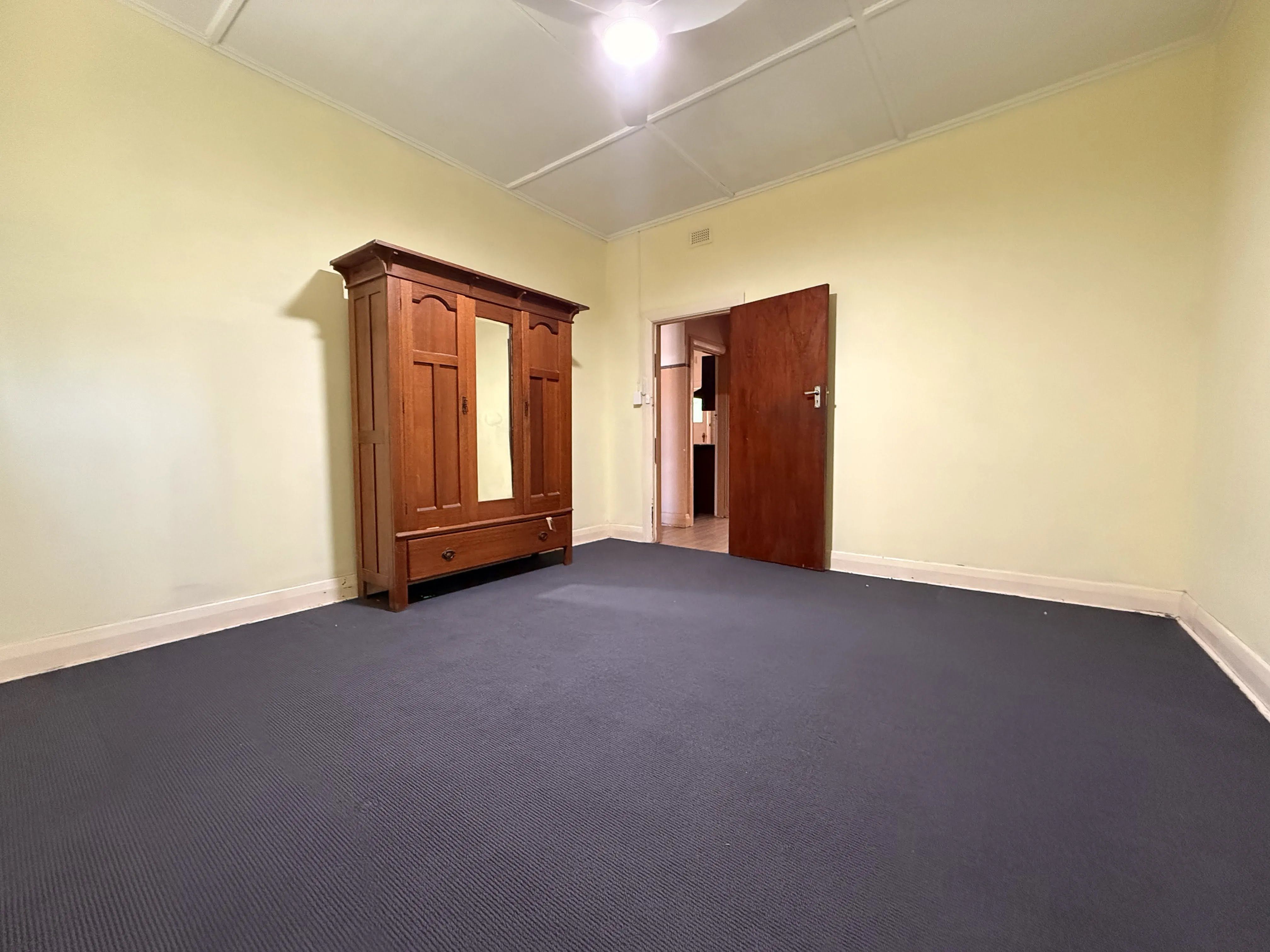 31 Jervois Street — photo 10 of 13