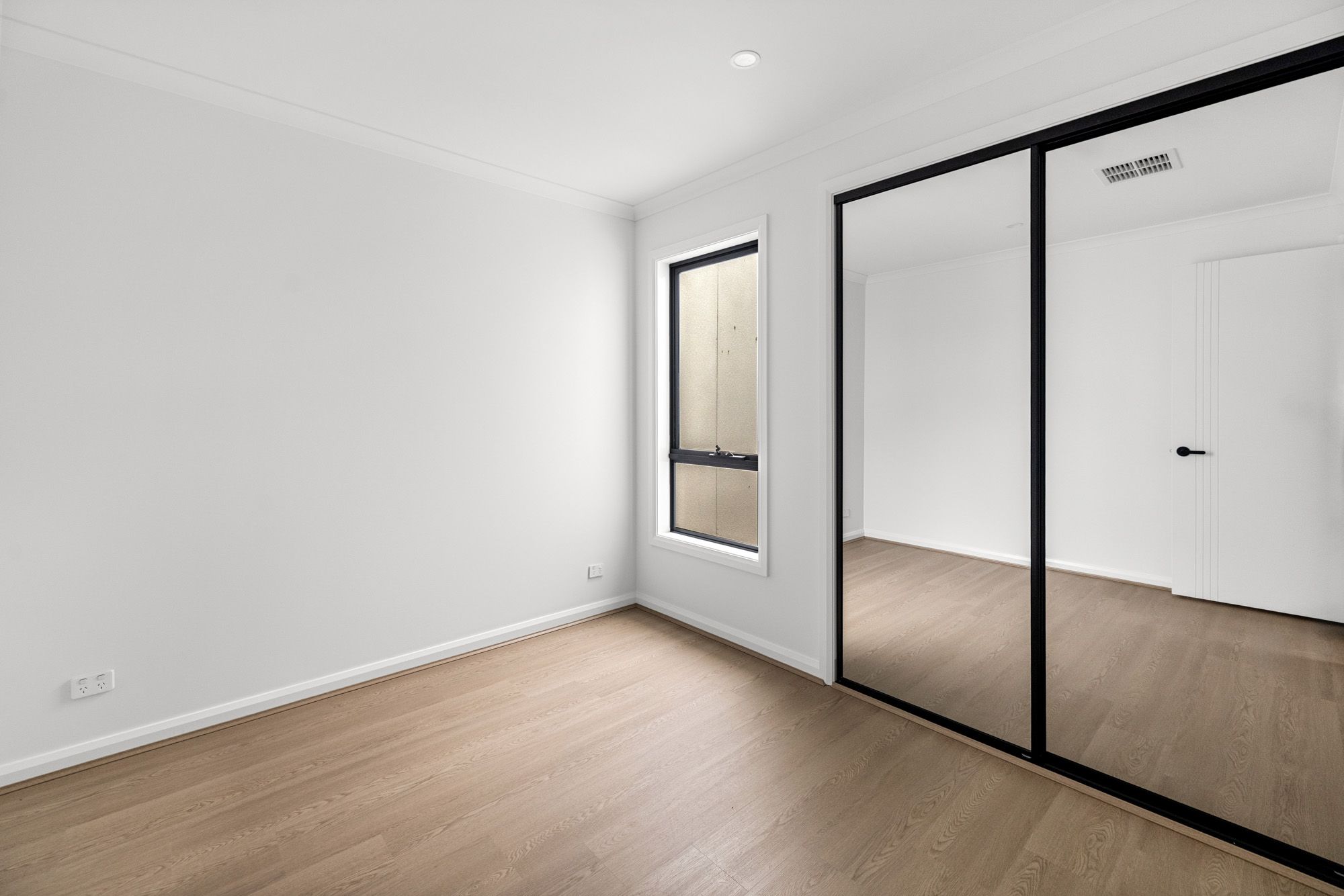 70 Coltan Avenue — photo 14 of 18