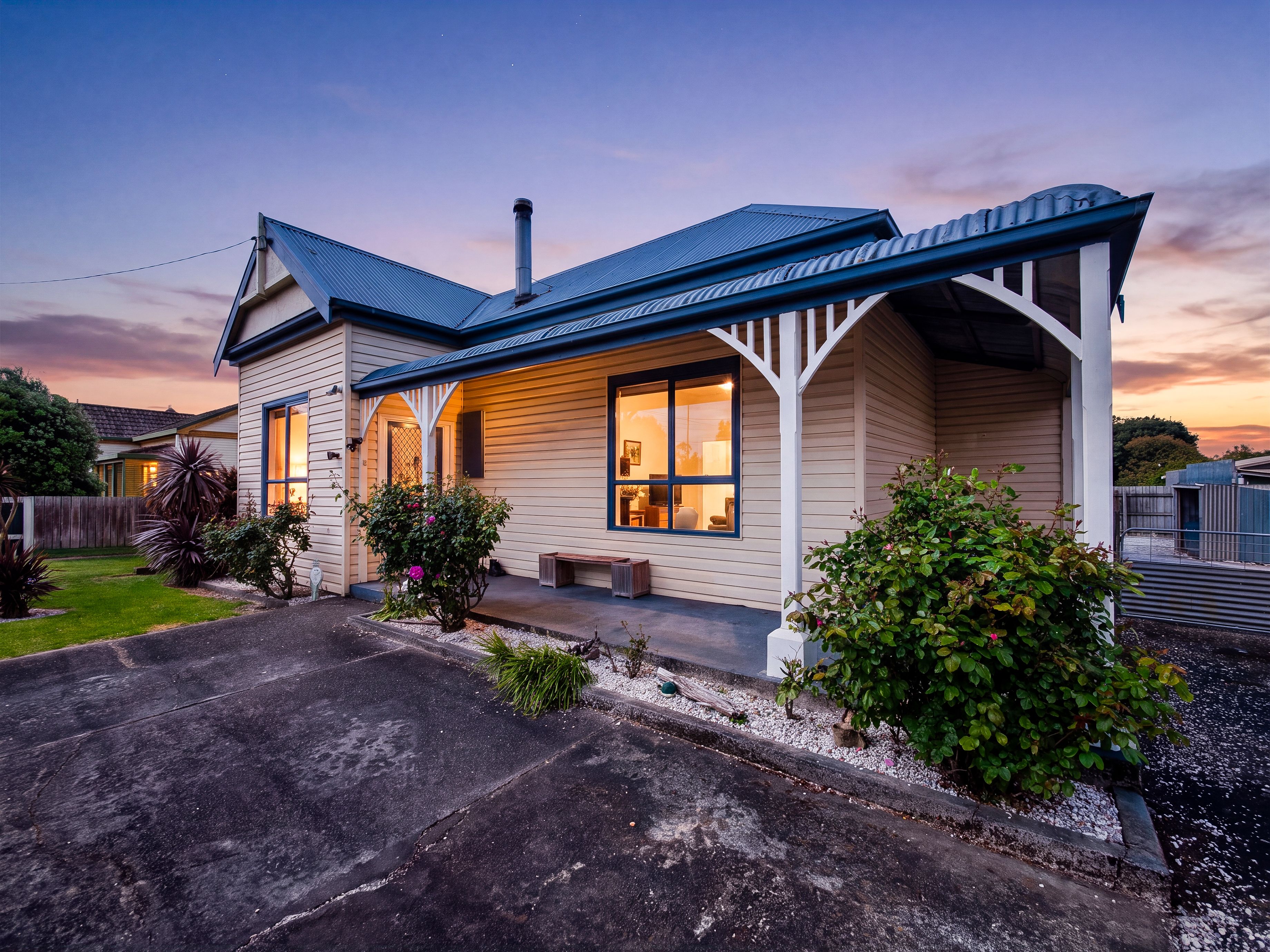 51 Saunders Street — photo from Ray White Wynyard