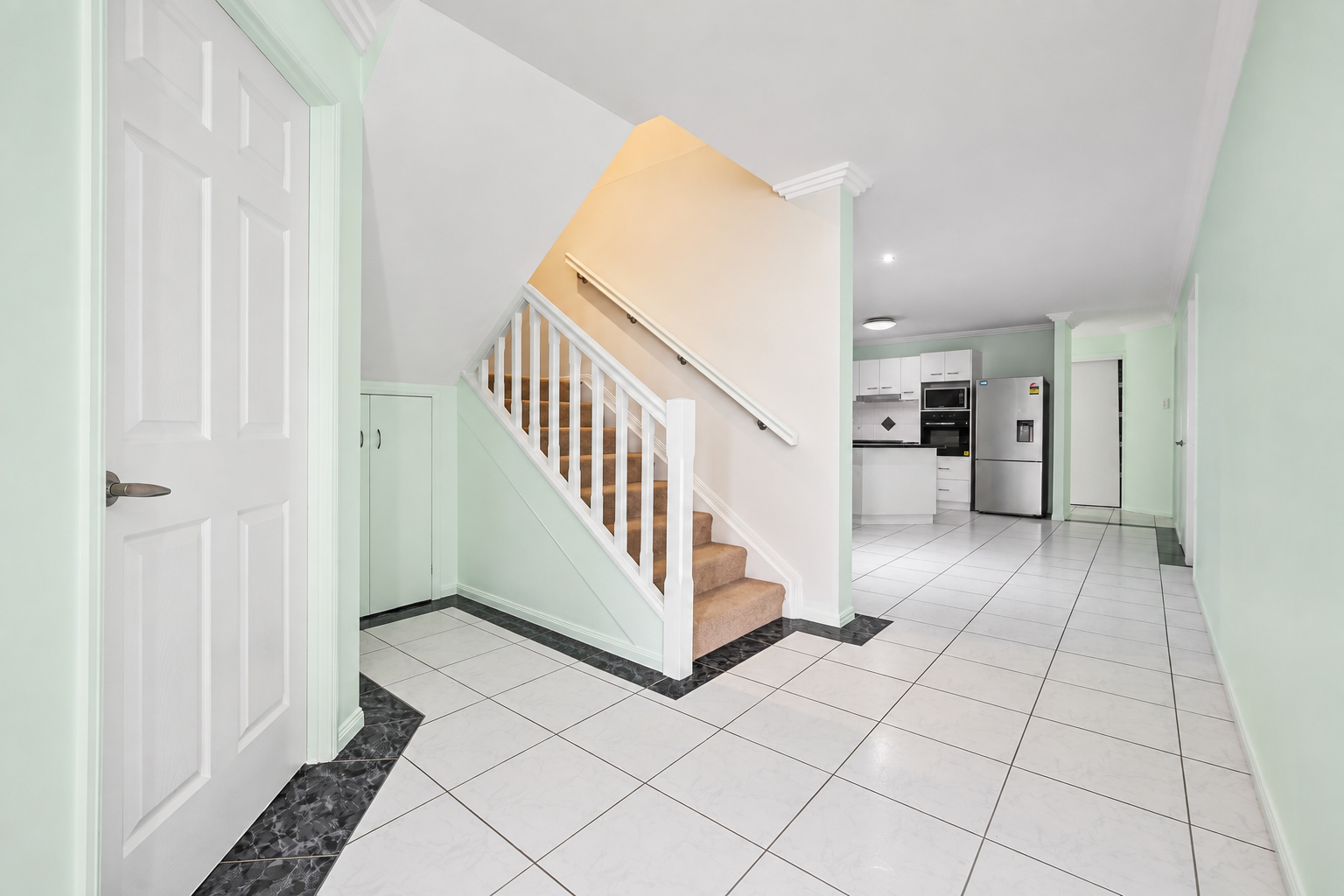 17 Balmoral Place — photo 4 of 20