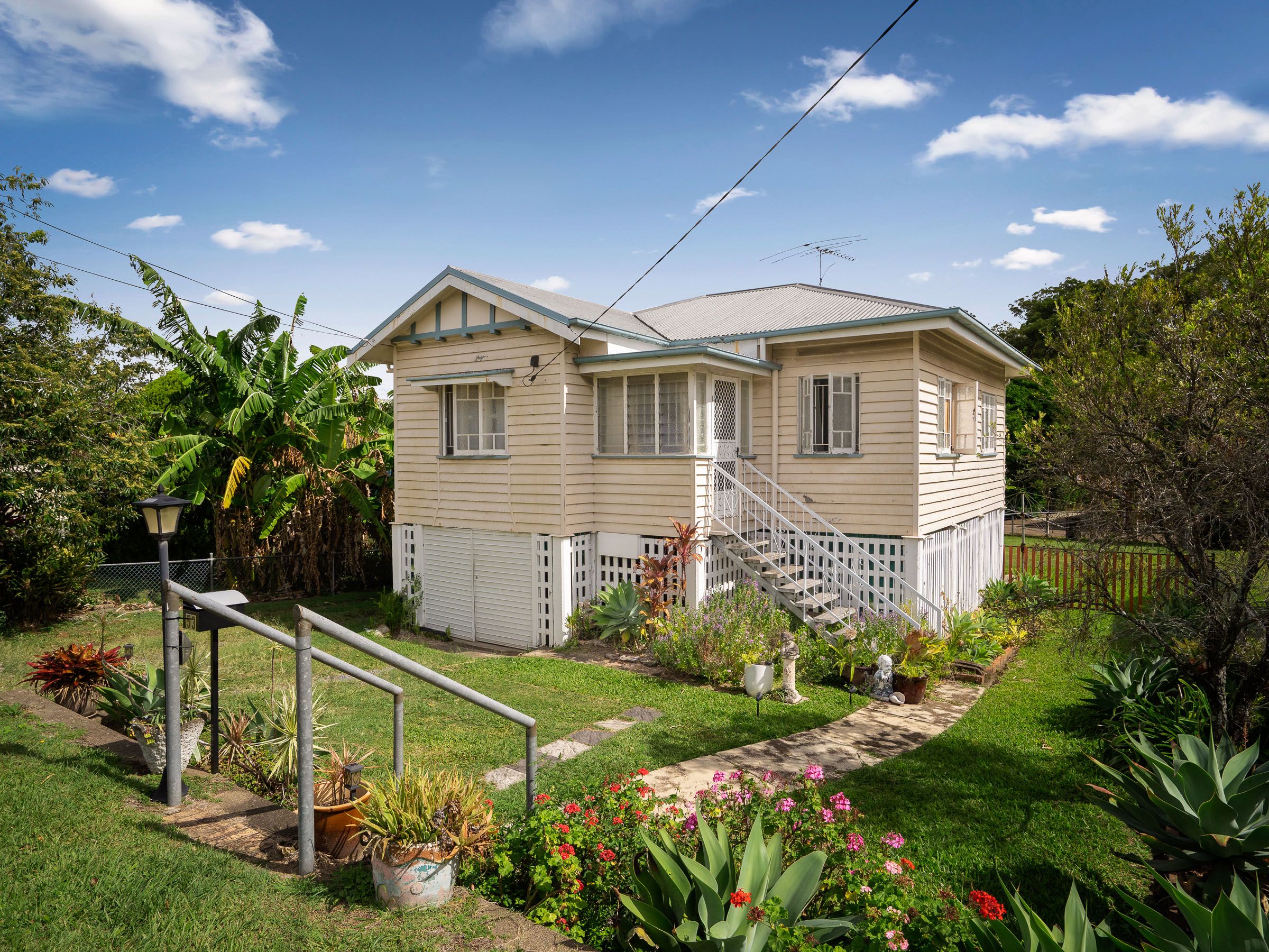 53 Birdwood Road, Holland Park West, QLD 4121 Sold House Ray White