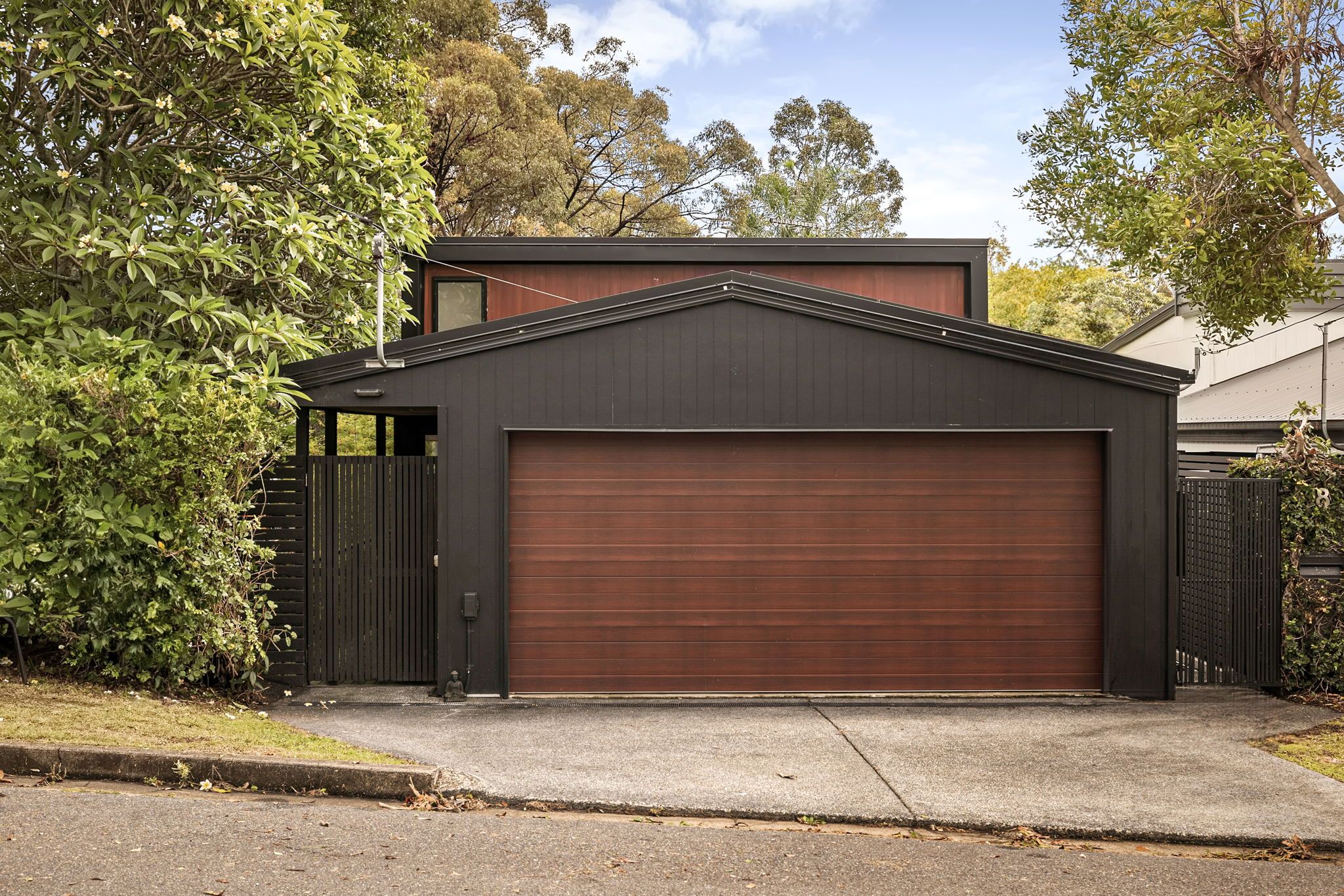 8 Fifth Avenue, Bardon, QLD 4065