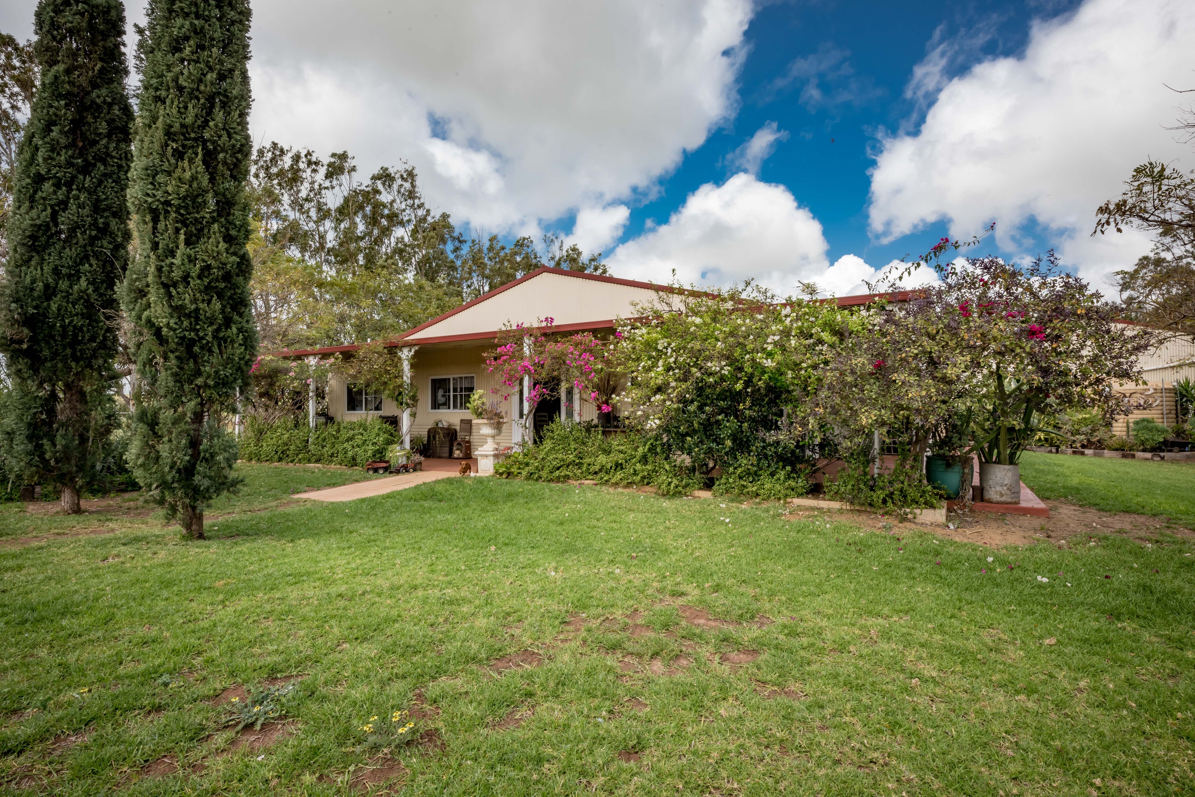 5 Hill River Way, Moonyoonooka, WA 6532