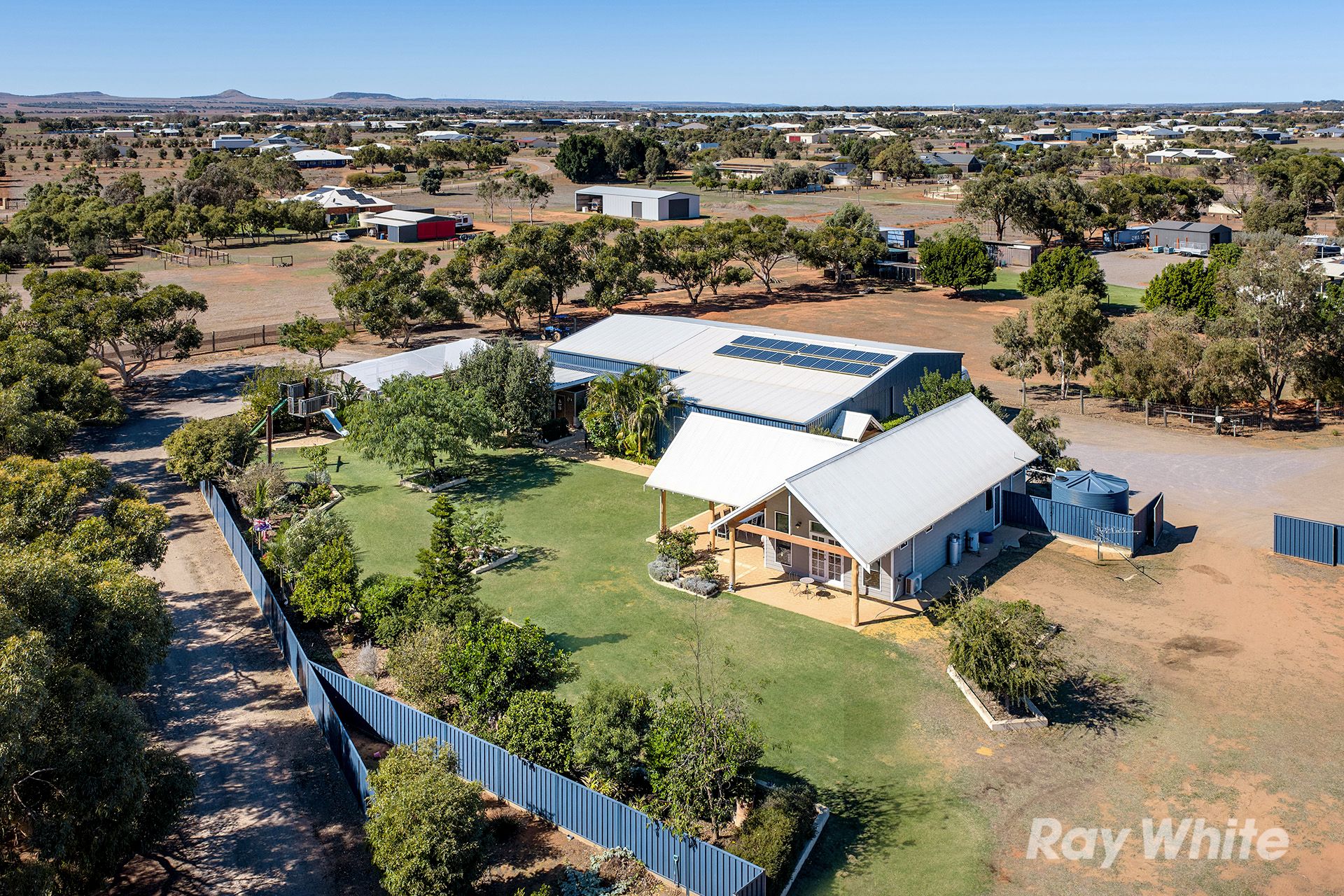 13 Roding Court — photo 3 of 30