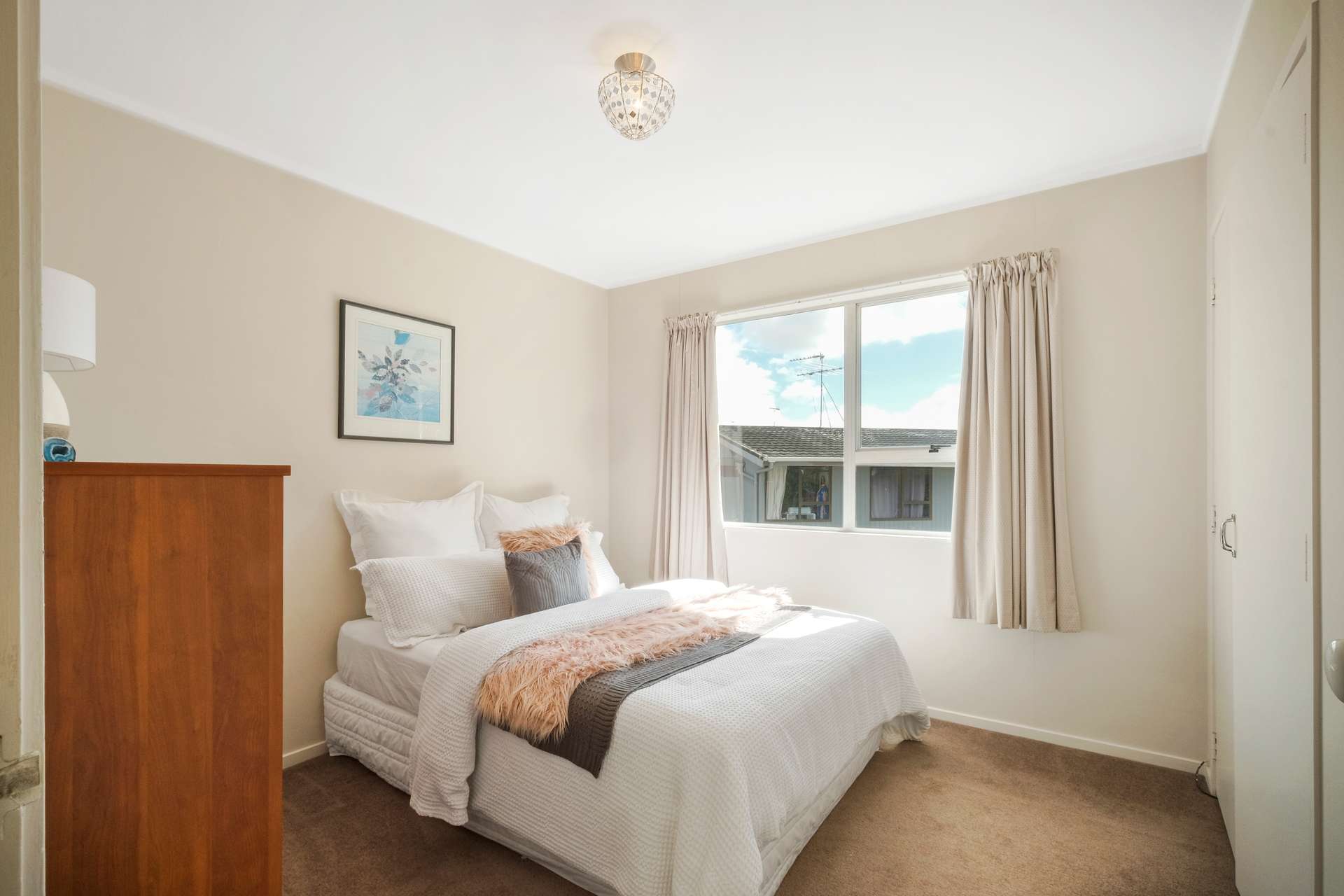 10 Maroubra Place photo 6