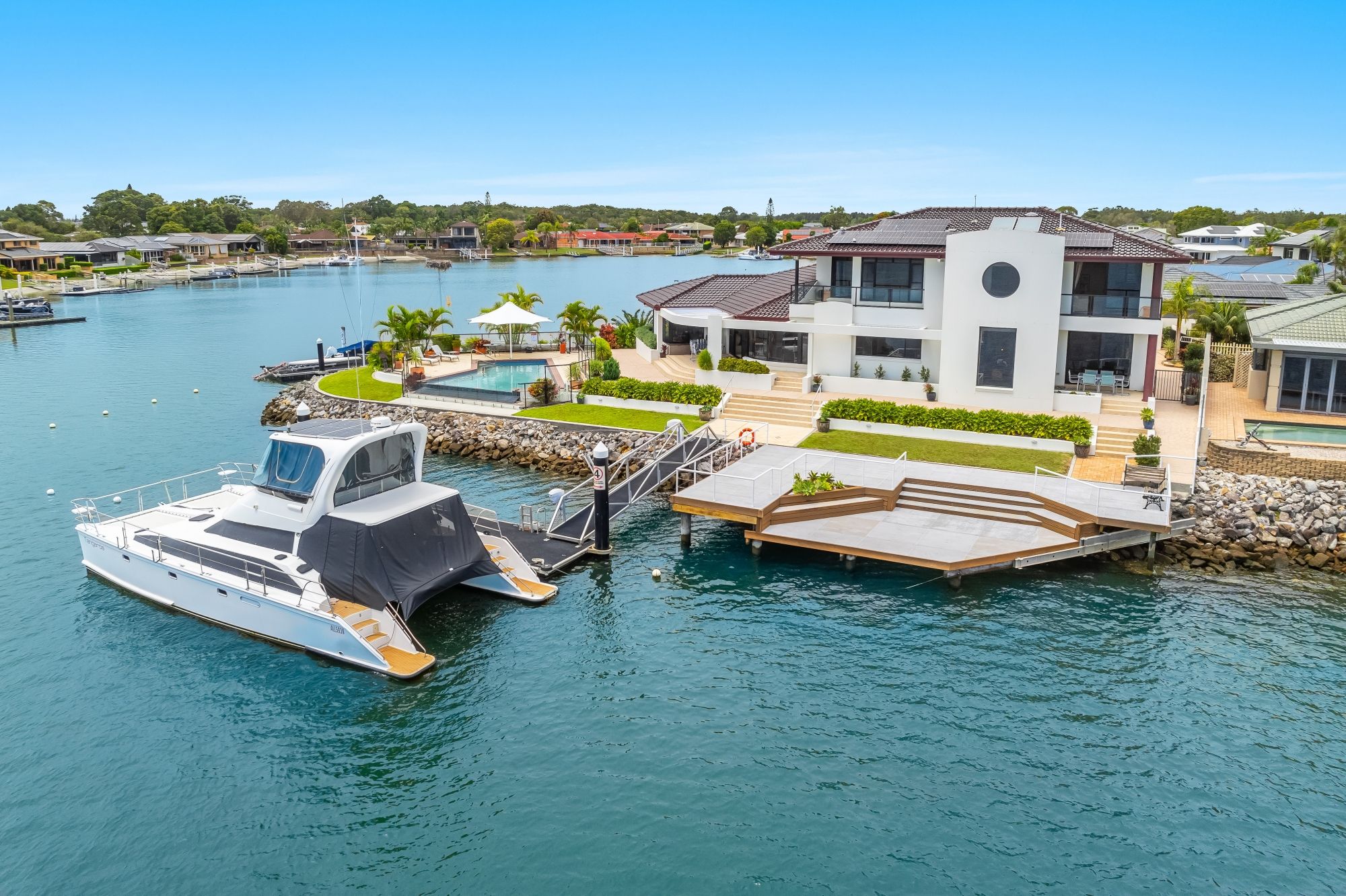 18 Edgewater Close, Yamba, NSW 2464