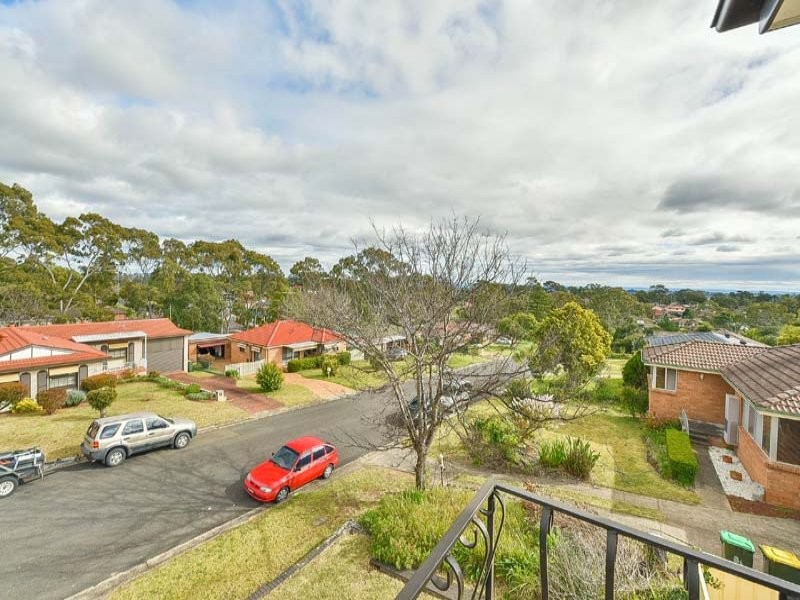 26 Manooka Crescent, Bradbury, NSW 2560