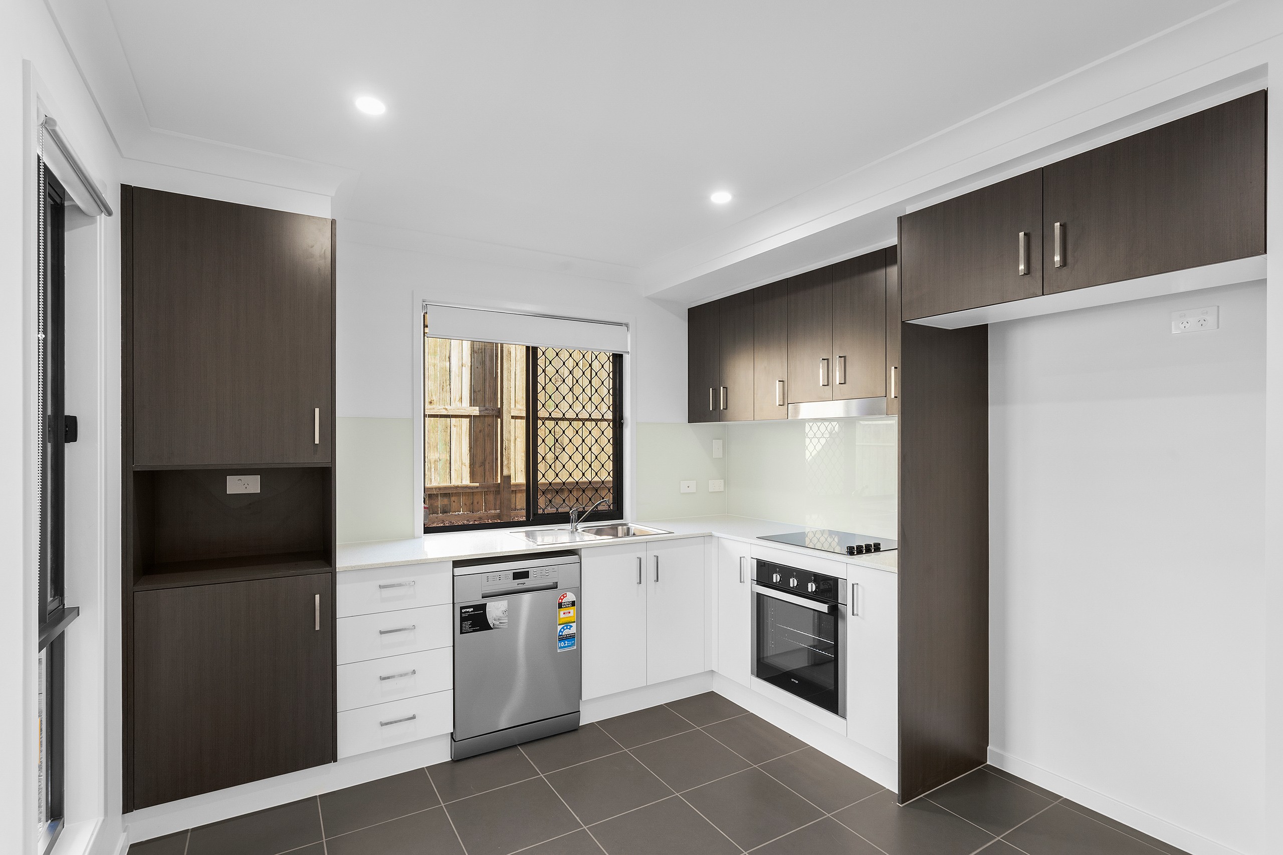 2/7 Ena Street, Cotswold Hills, QLD 4350