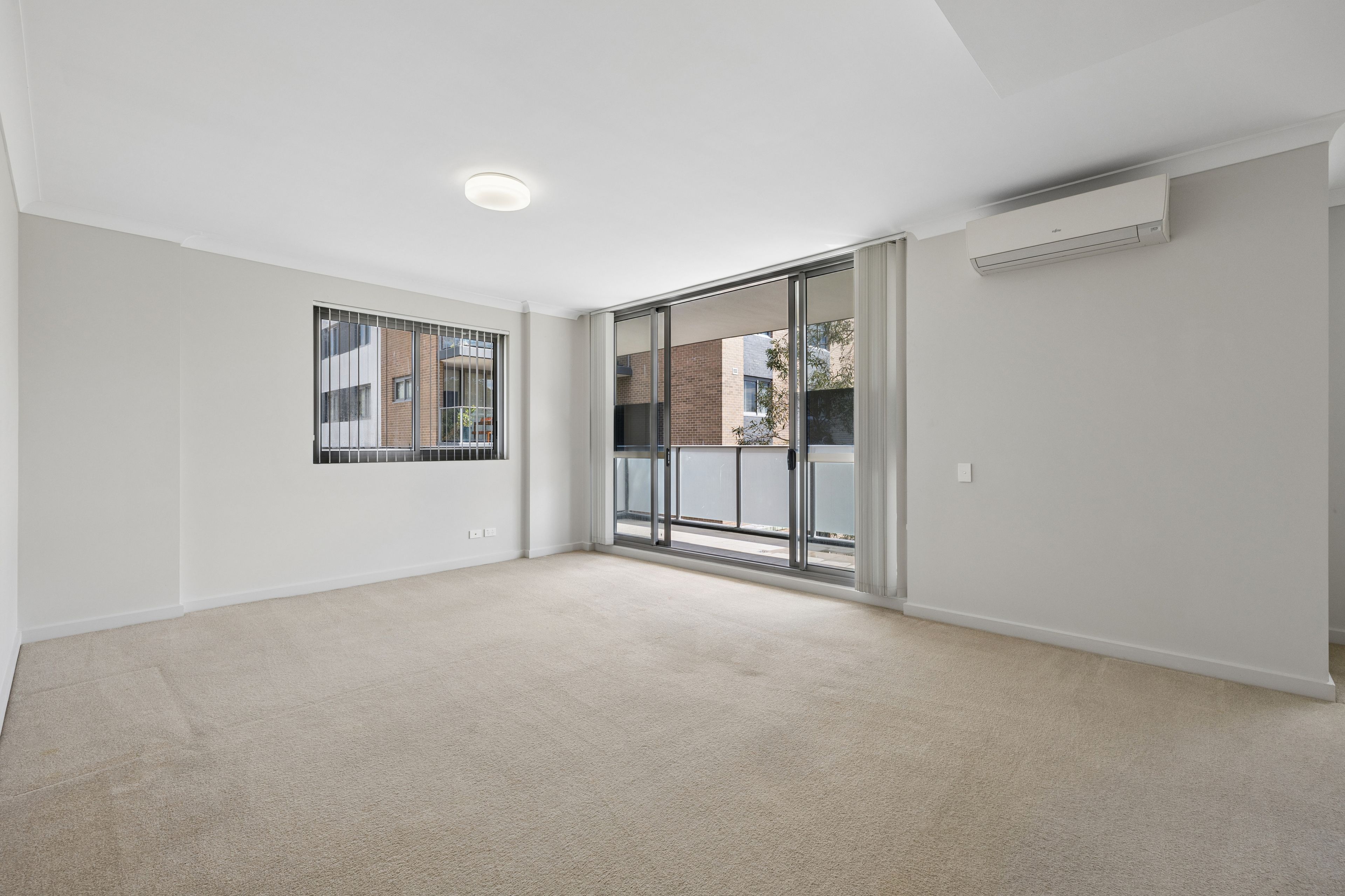 34/1 Meryll Avenue — photo 8 of 9