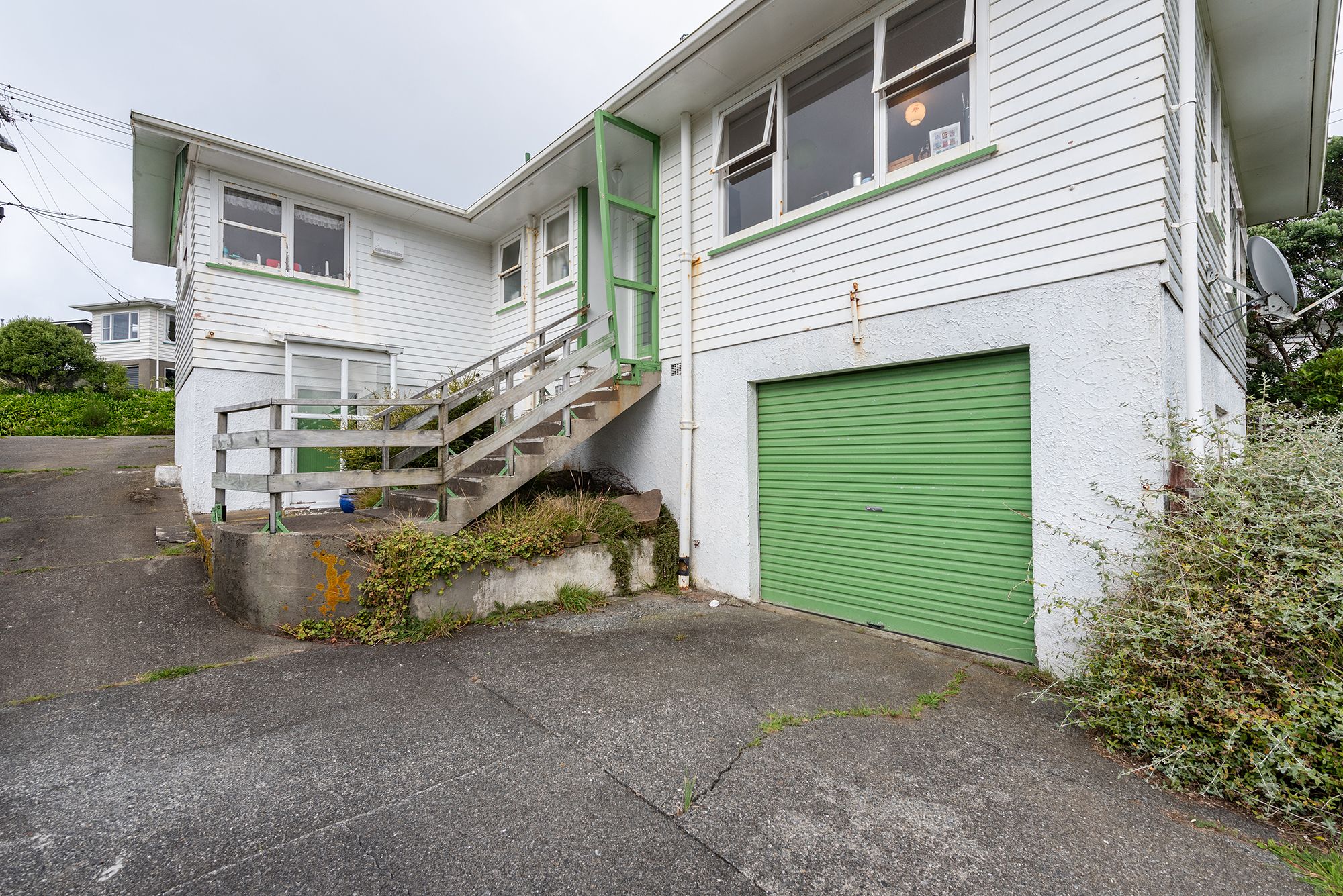 24 Brooker Grove, Newlands, Wellington City