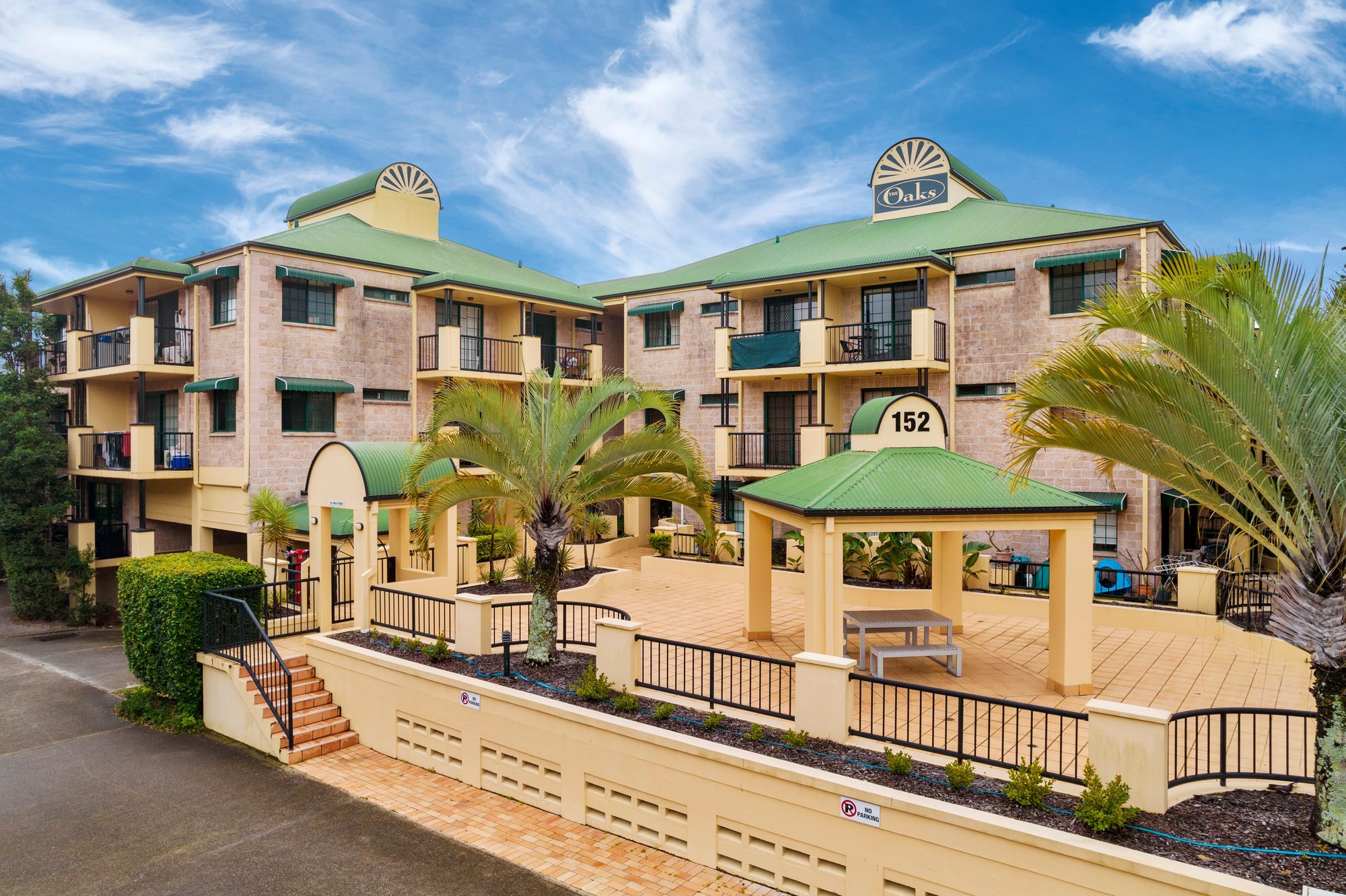4/152-154 High Street, Southport, QLD 4215