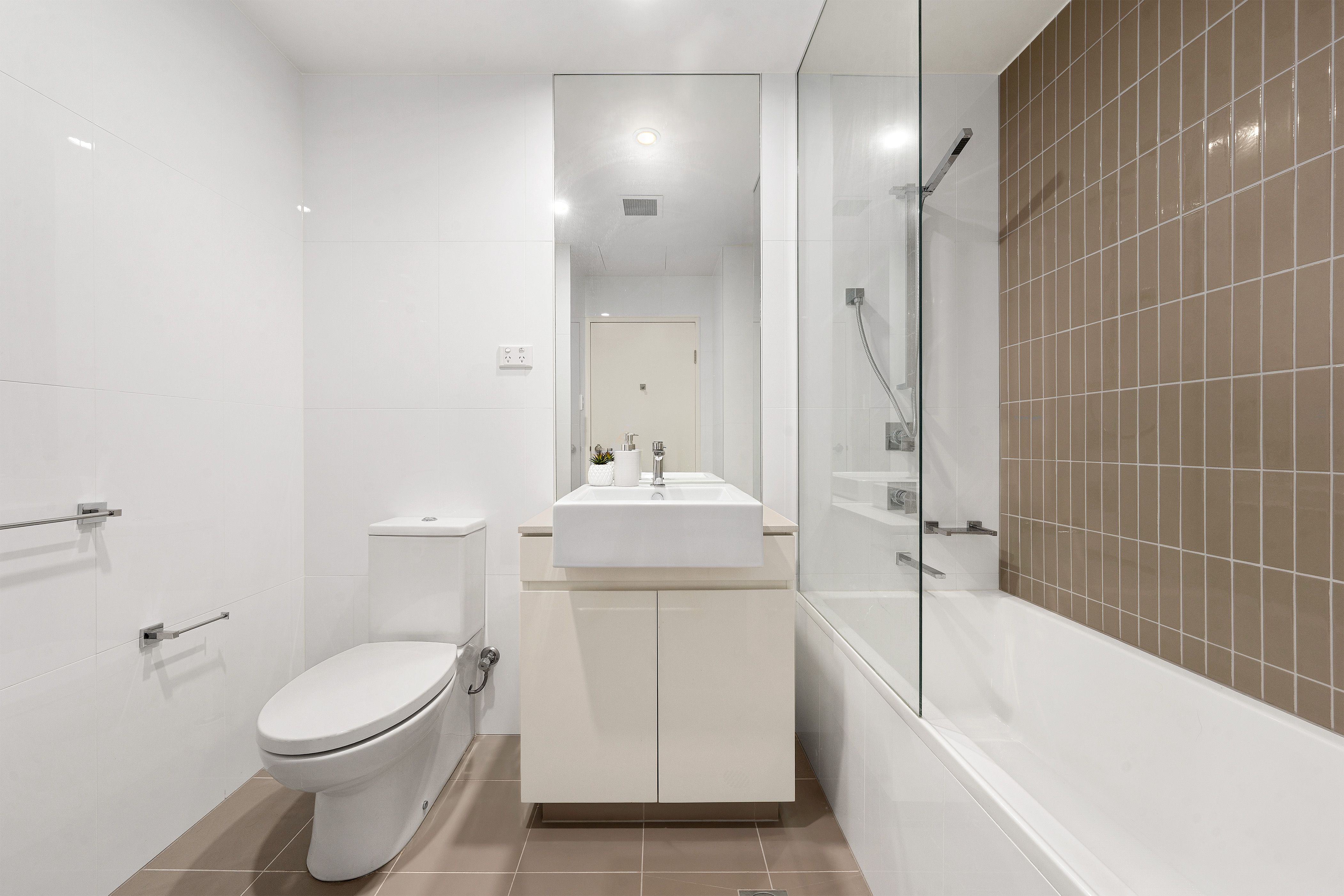 706/69 Albert Avenue — photo 6 of 17