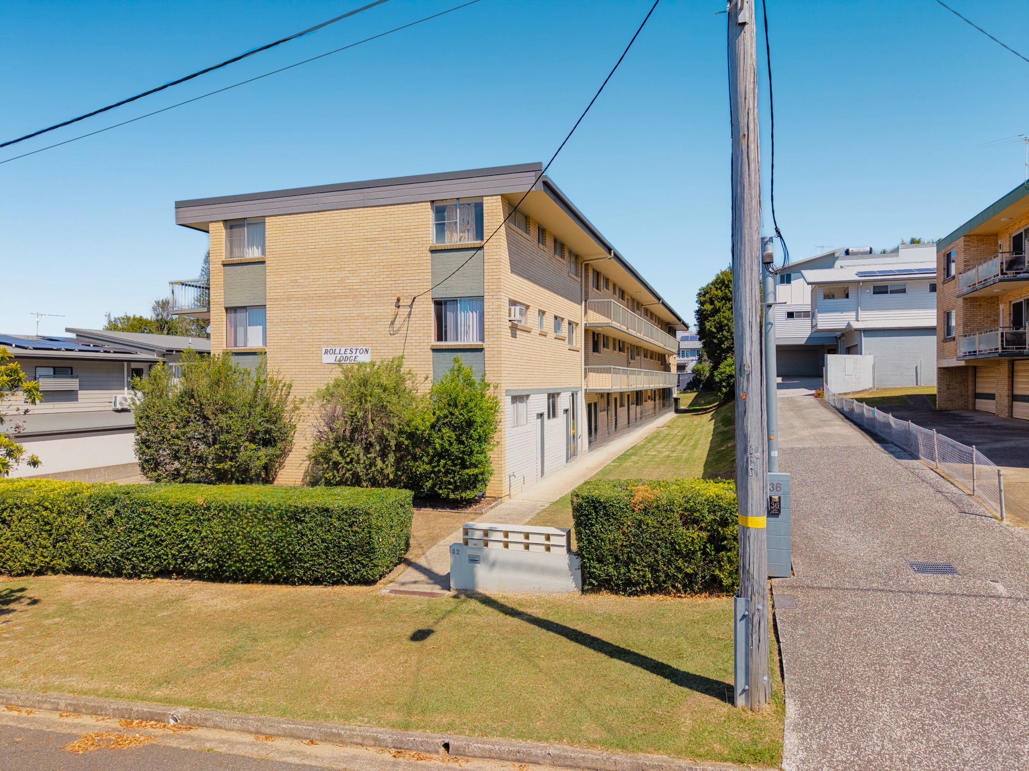 2/32 Julia Street — photo 12 of 17