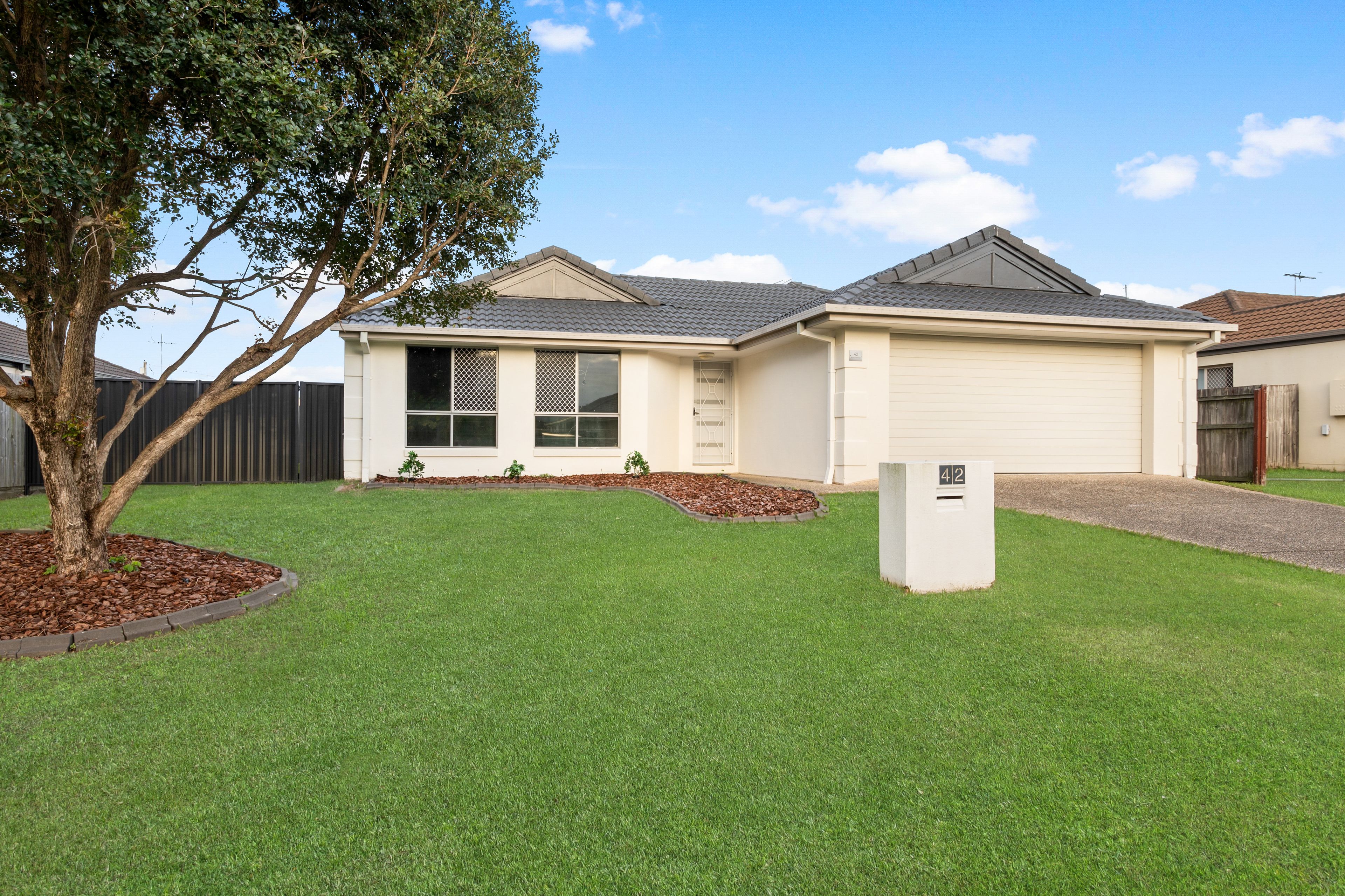 42 Kooyalee Street, Deception Bay, QLD 4508
