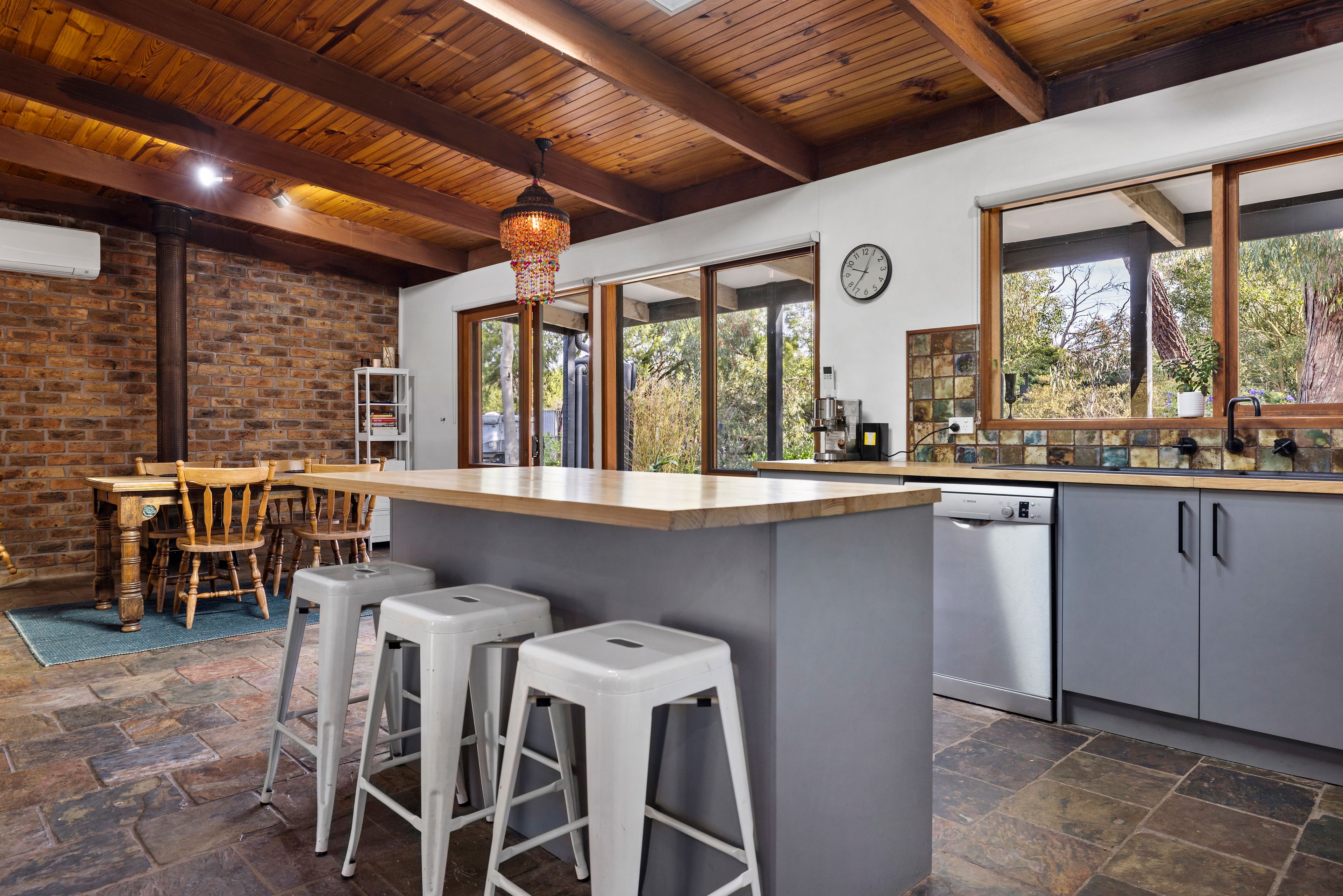225 South Beach Road, Bittern, VIC 3918