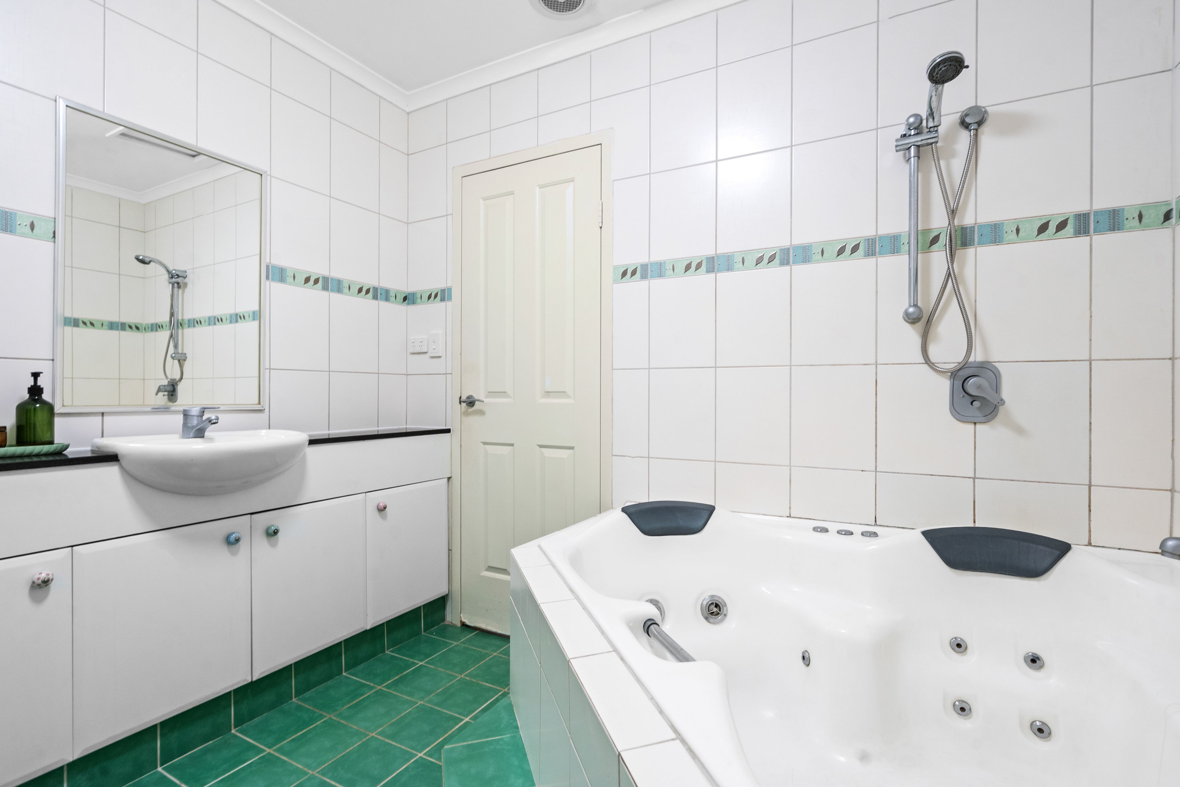 1/5 Cardona Court — photo 16 of 26