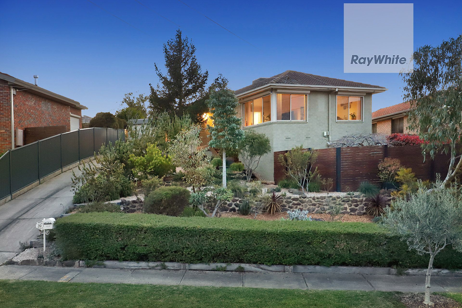 39 Clarke Drive, Gladstone Park, VIC 3043