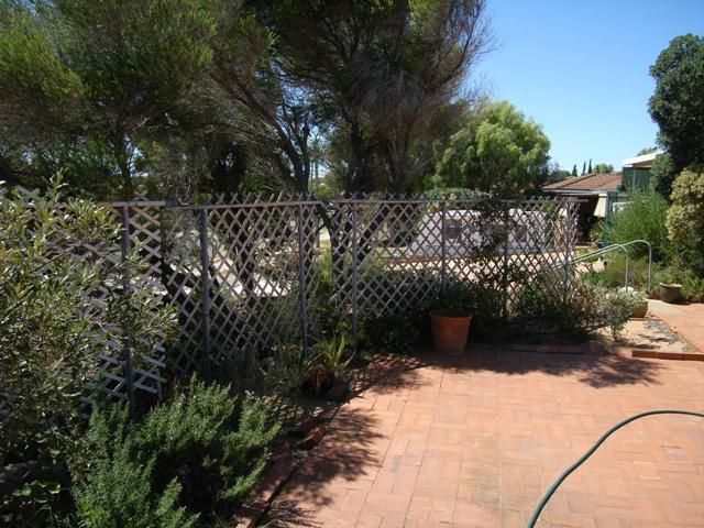 33 Church Street, Dongara, WA 6525
