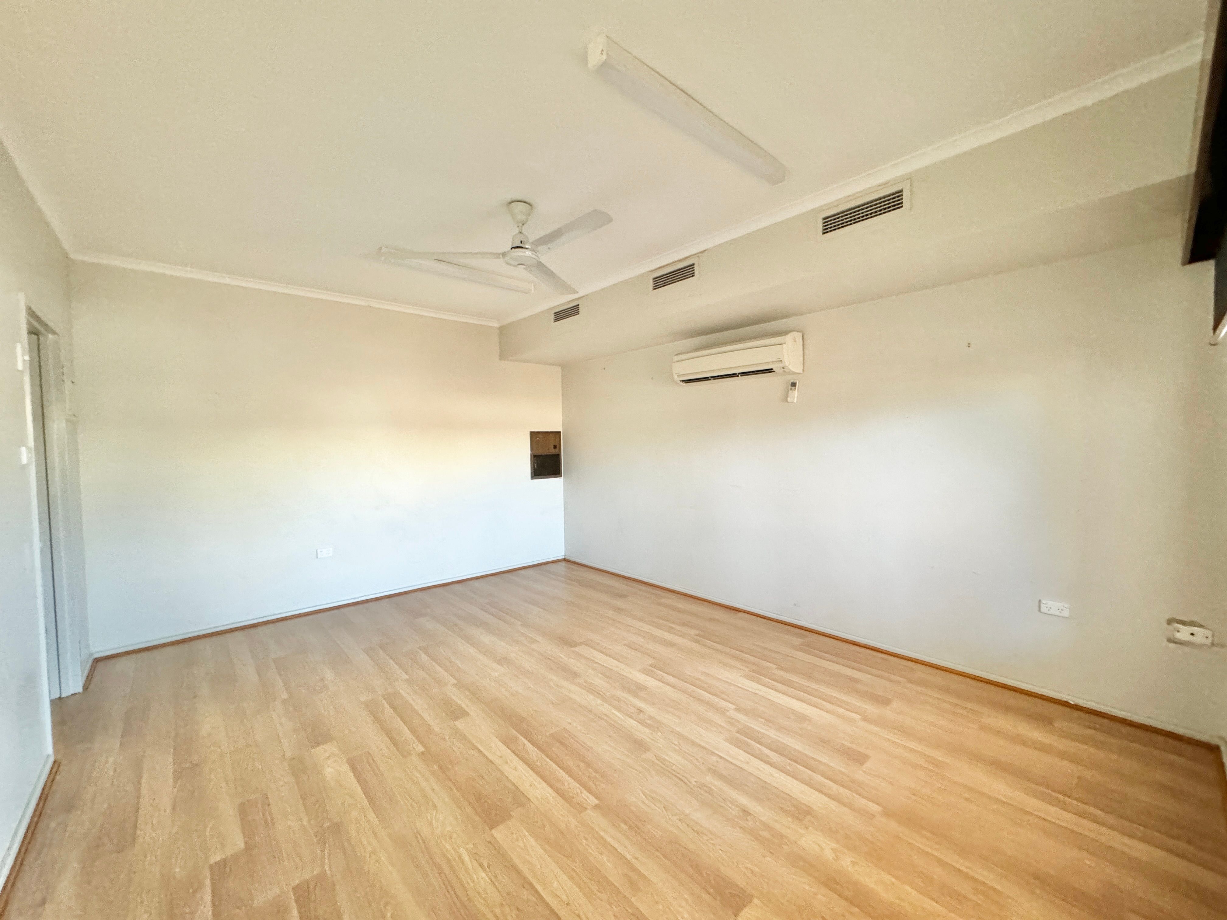 43A Captains Way — photo 4 of 13