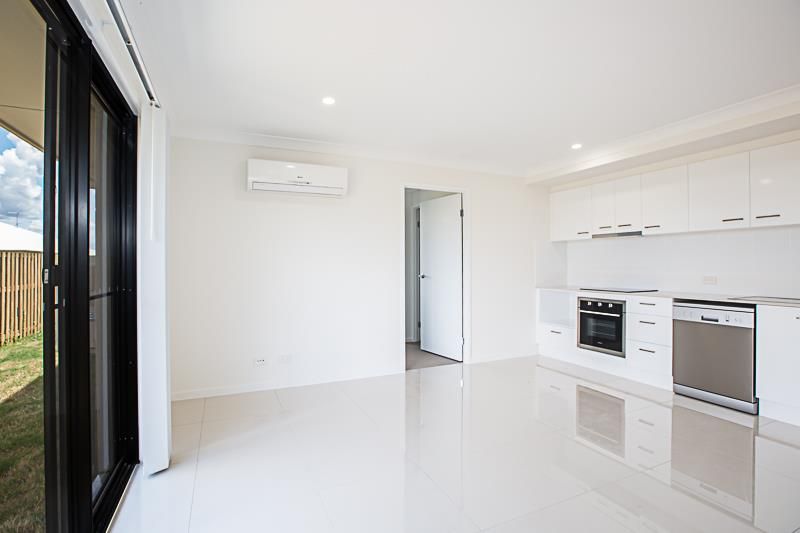 2/19 Azure Street, Rosewood, QLD 4340