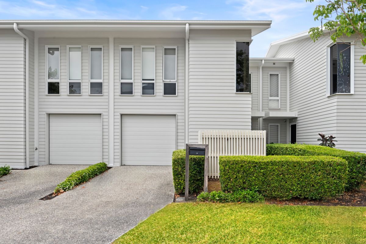 52 Hill Drive , Pimpama QLD 4209