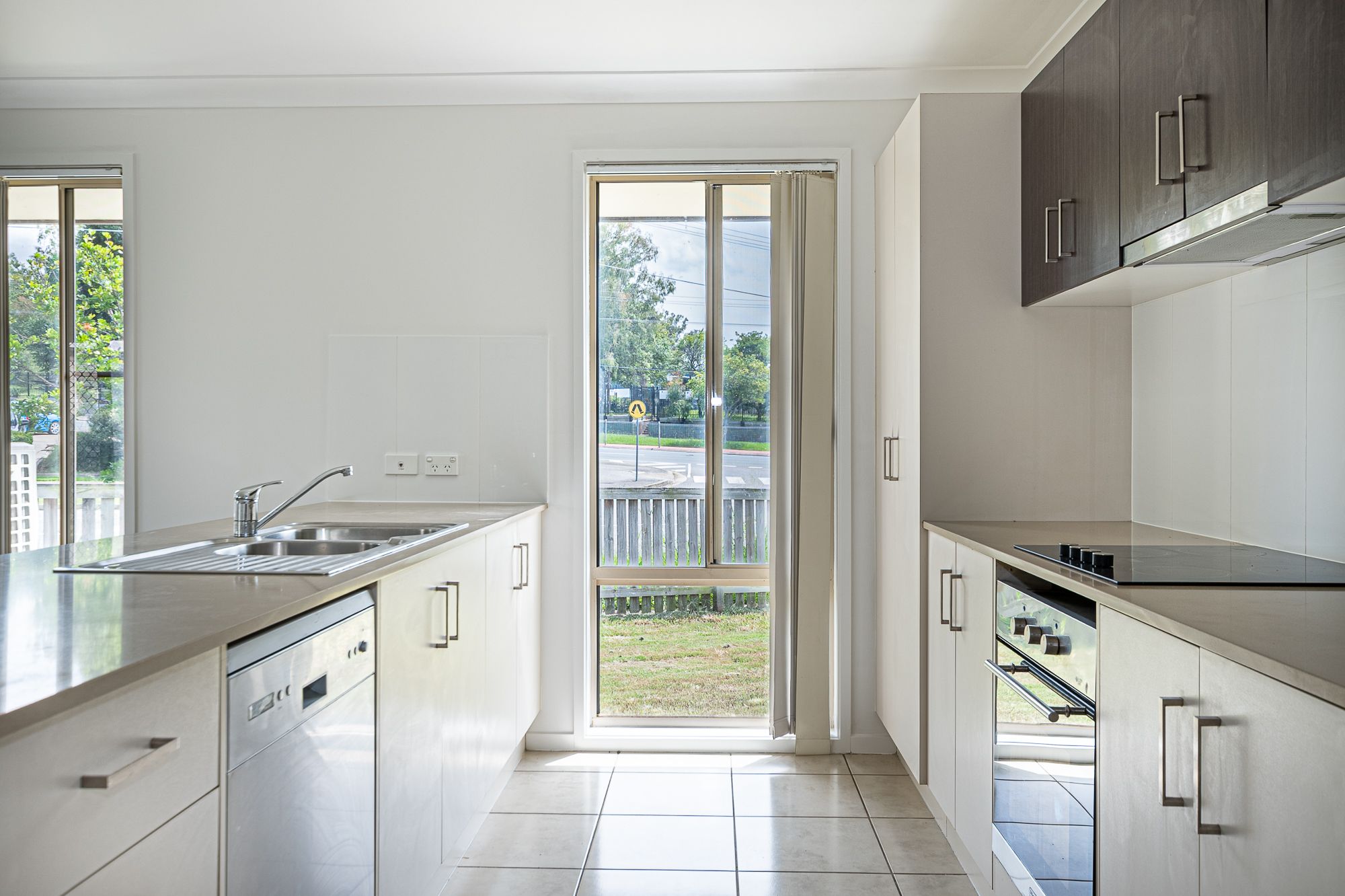 6 Denarau Close, Leichhardt, QLD 4305