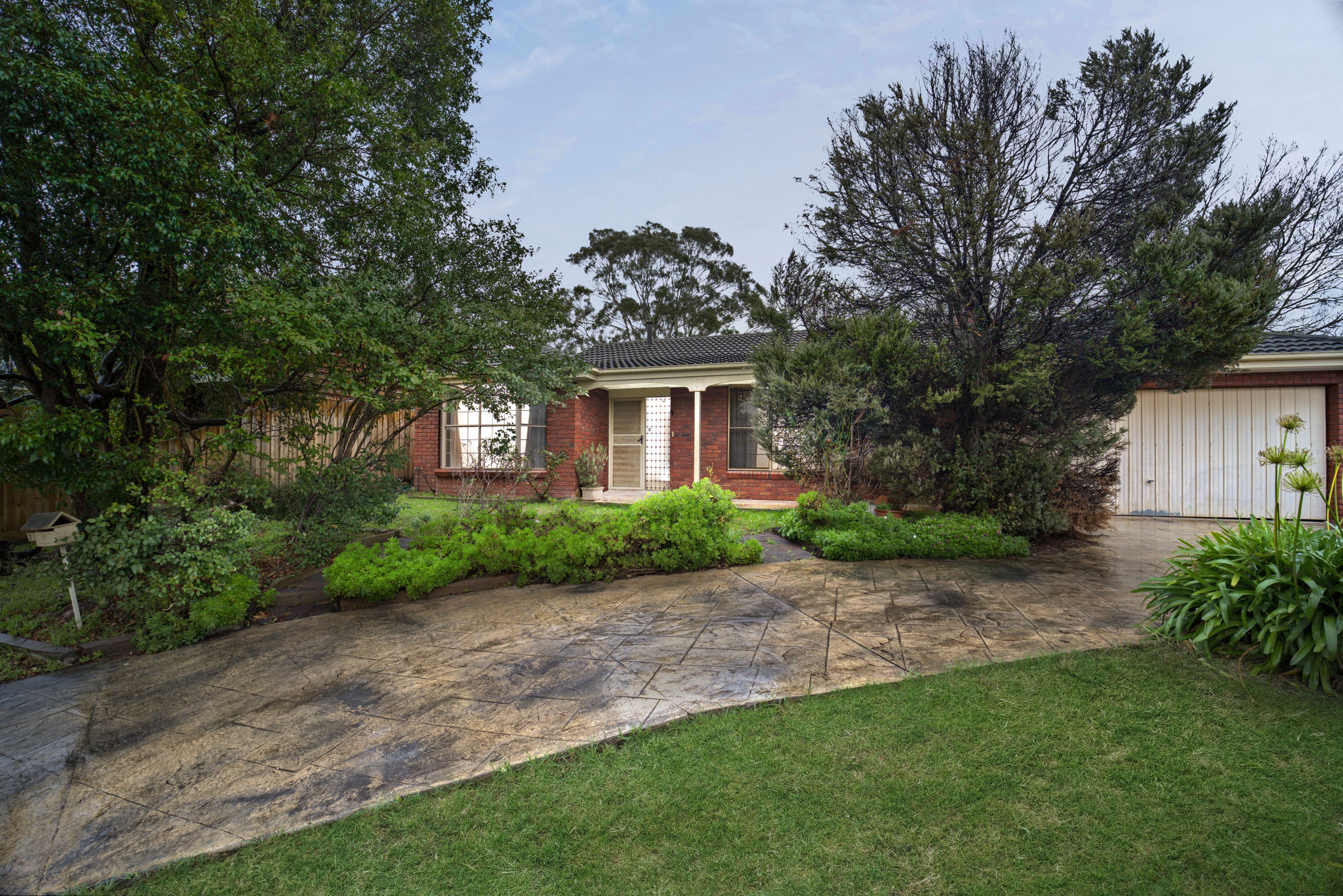 3 Rebecca Close — photo from Ray White Frankston