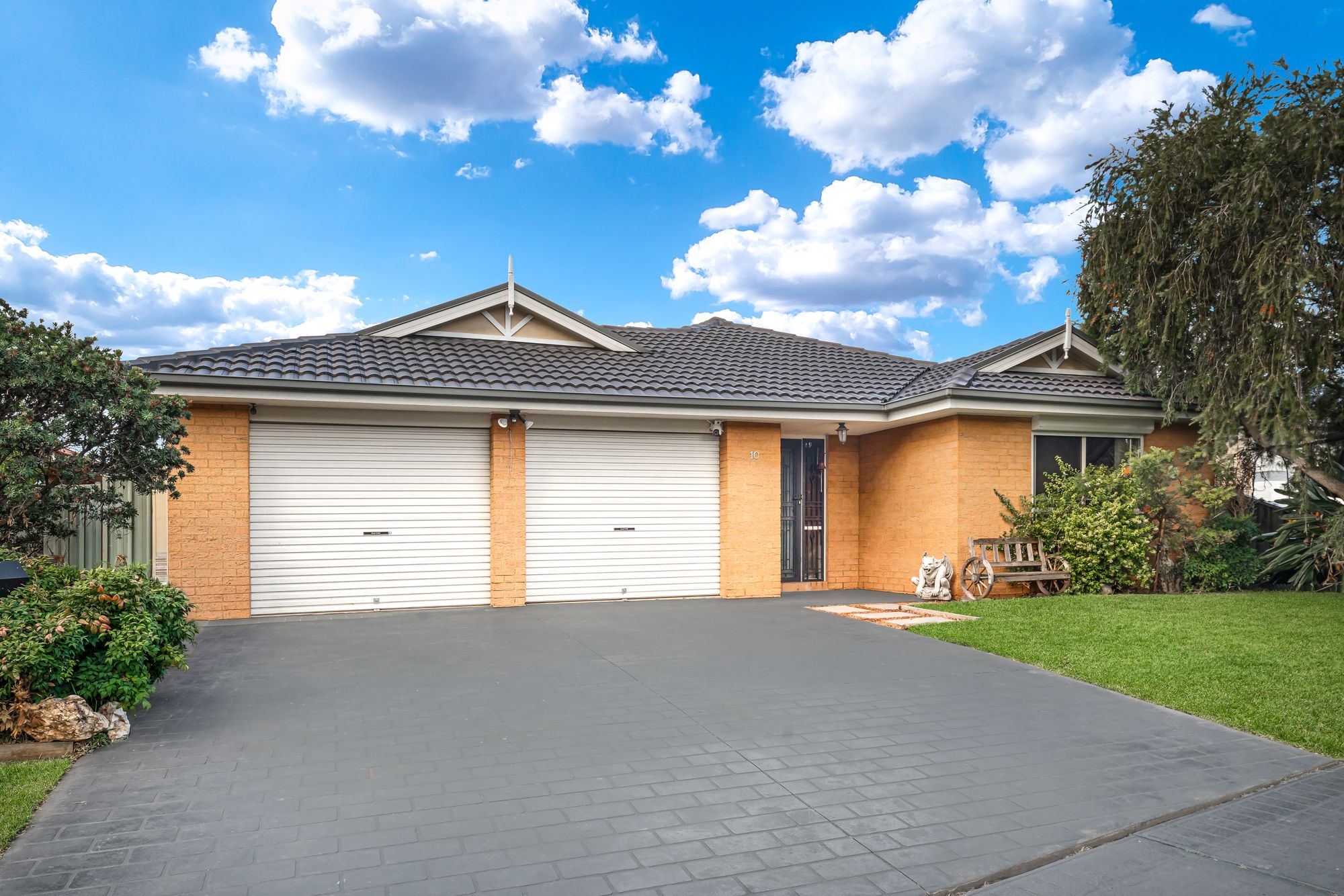 10 Lacepede Place, Hinchinbrook, NSW 2168