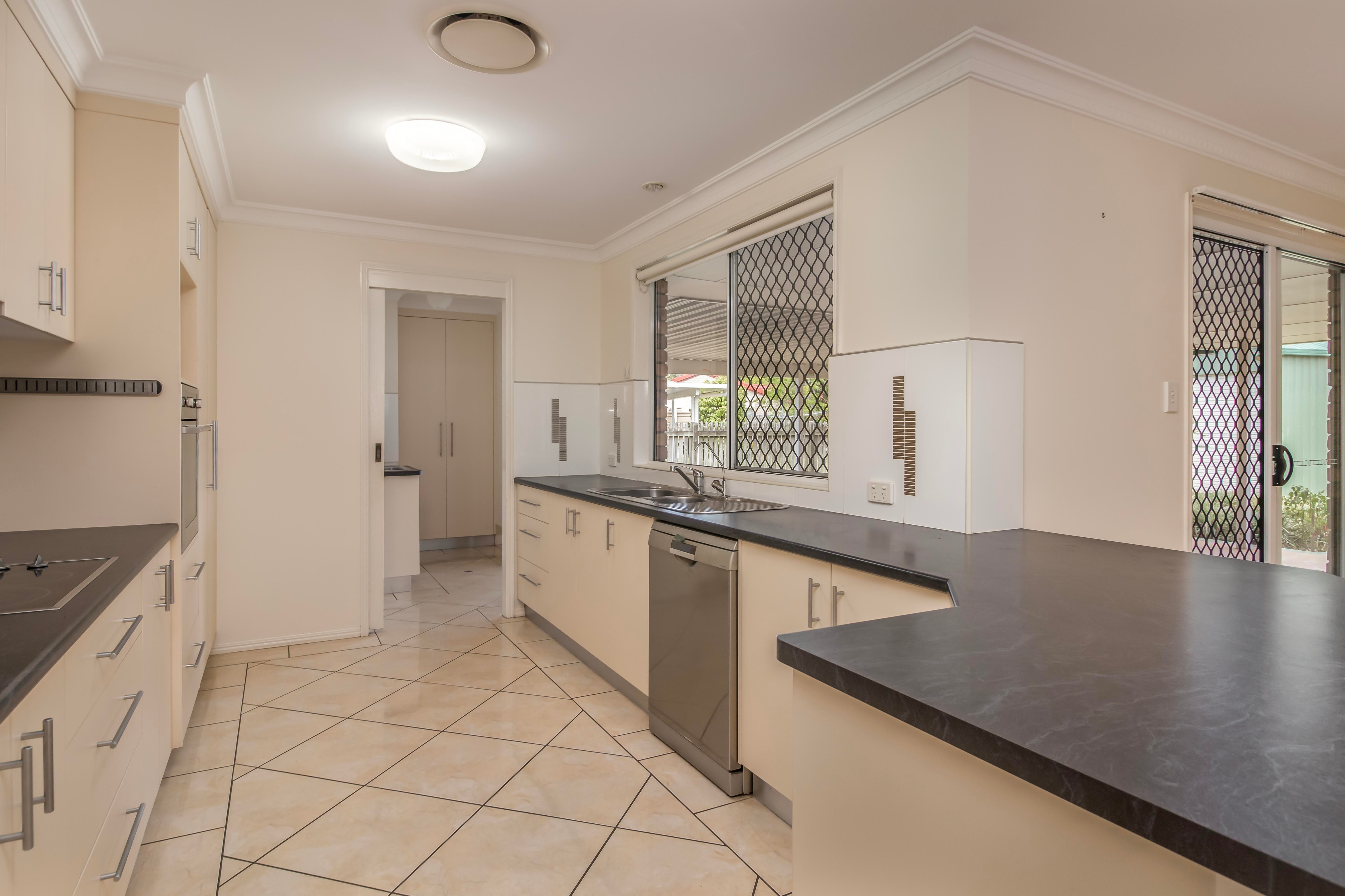 16 Lido Parade, Urangan, QLD 4655