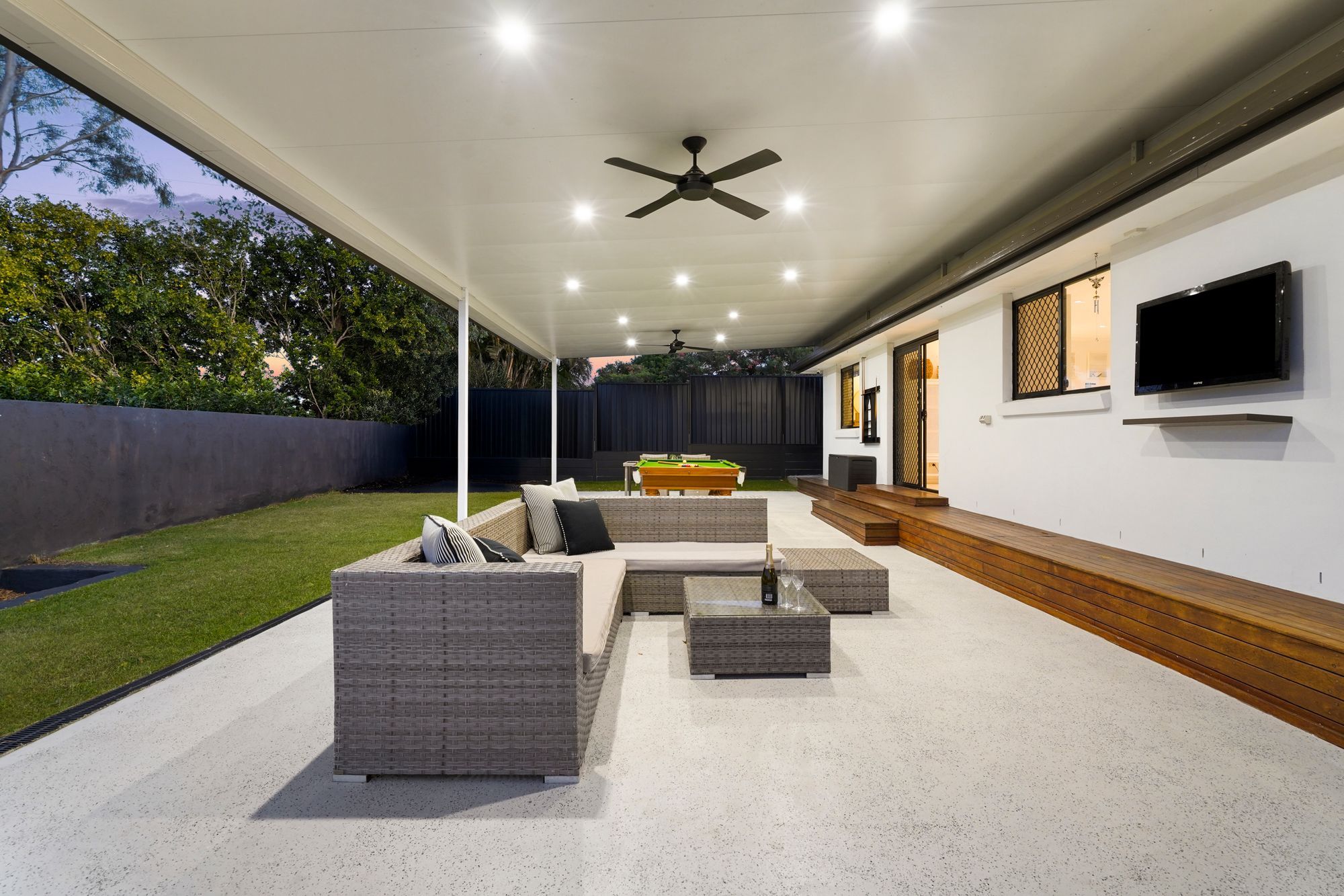 8 Leanne Court, Mount Warren Park, QLD 4207