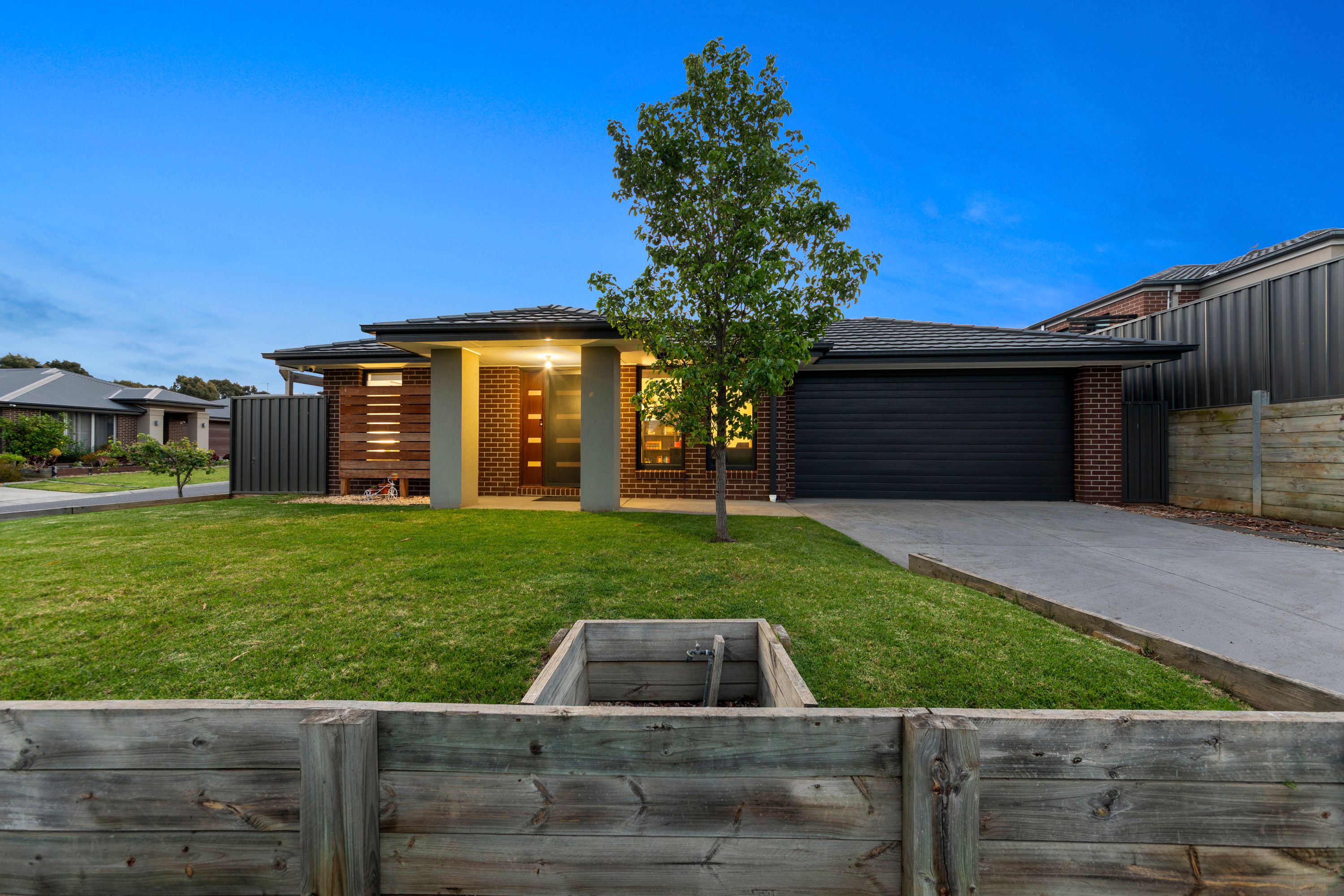 11 Albert Circuit, Pakenham, VIC 3810