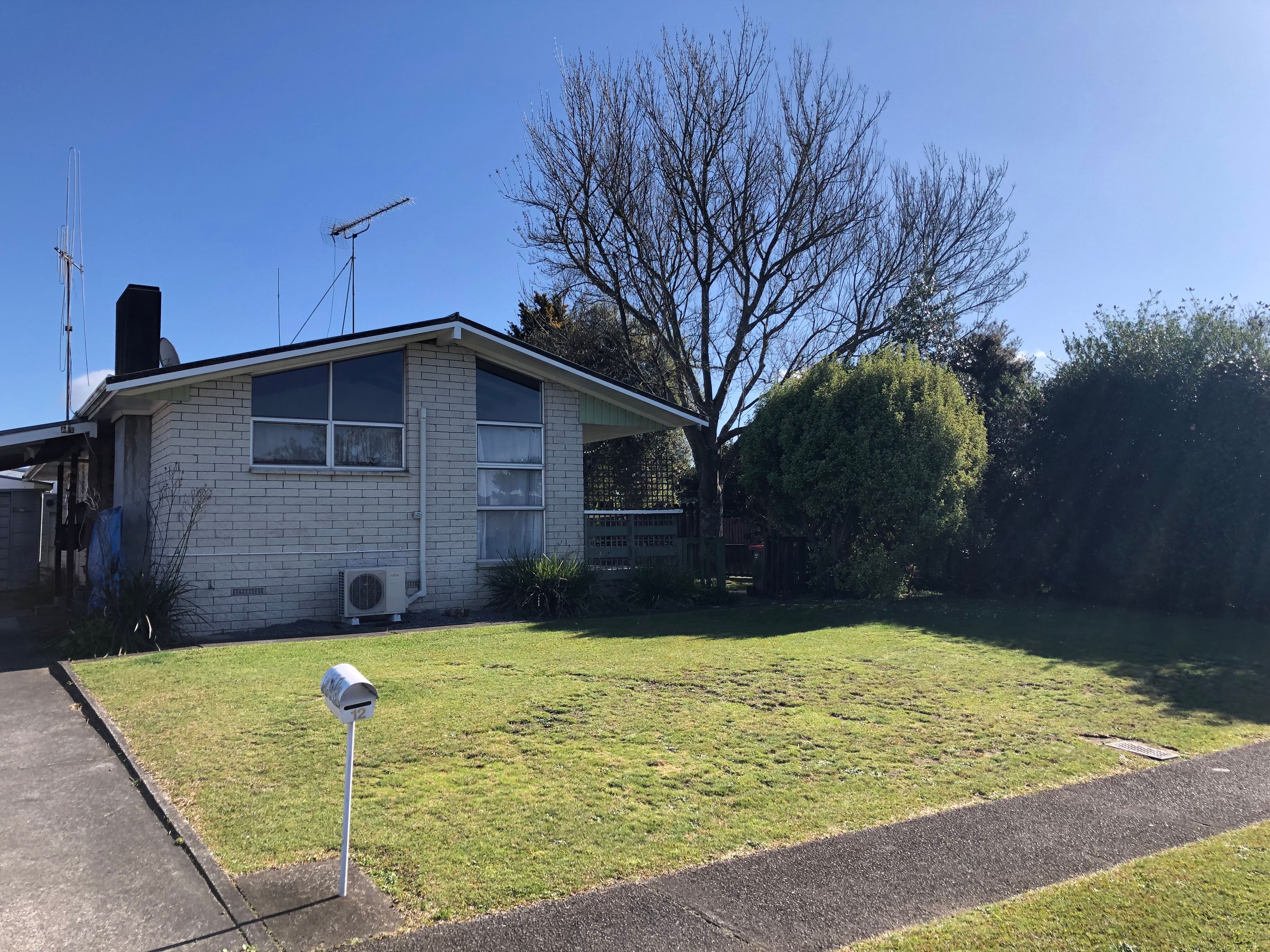 12 Oakfield Crescent, Pukete, Hamilton City