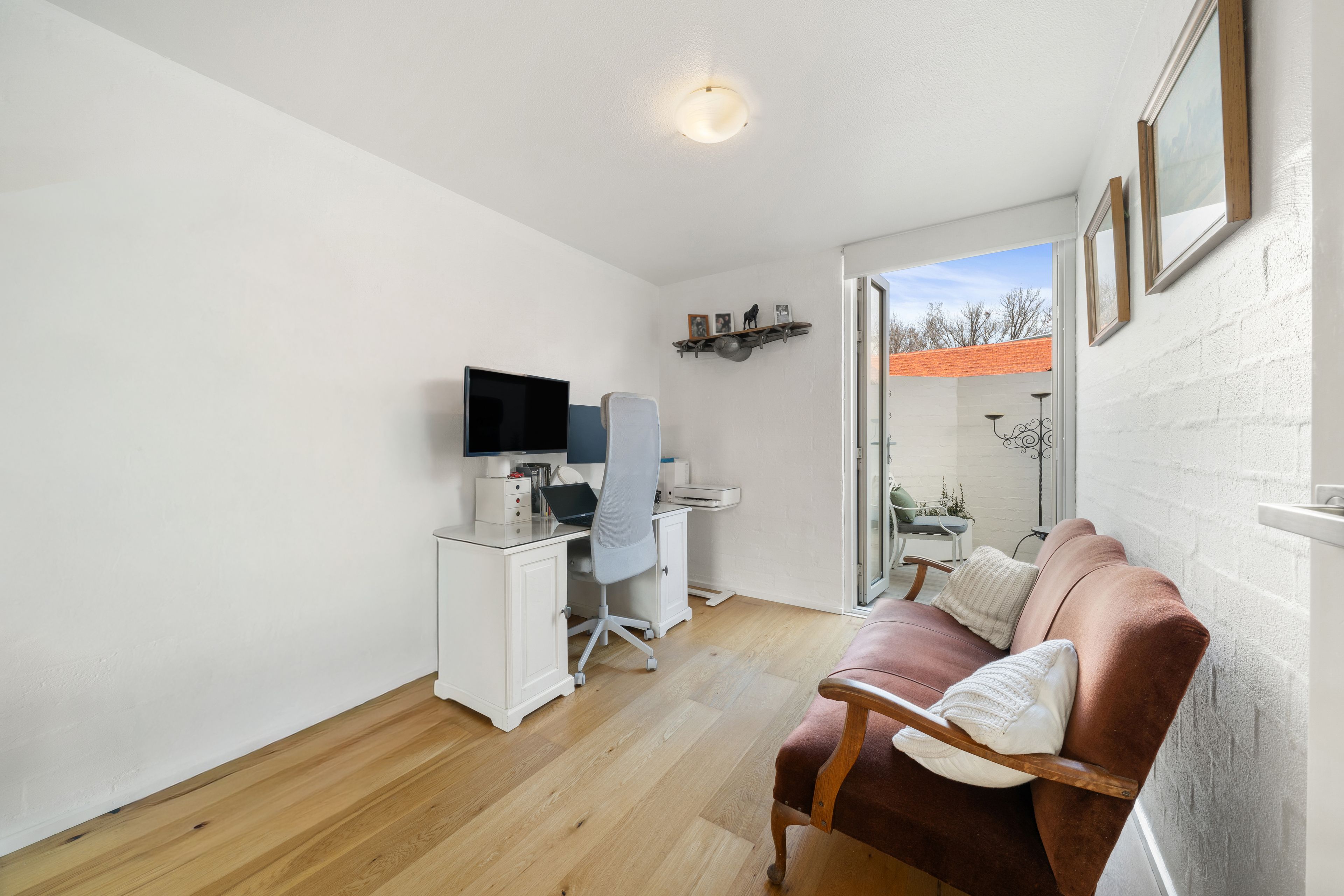 20/47 Eyre Street — photo 10 of 16