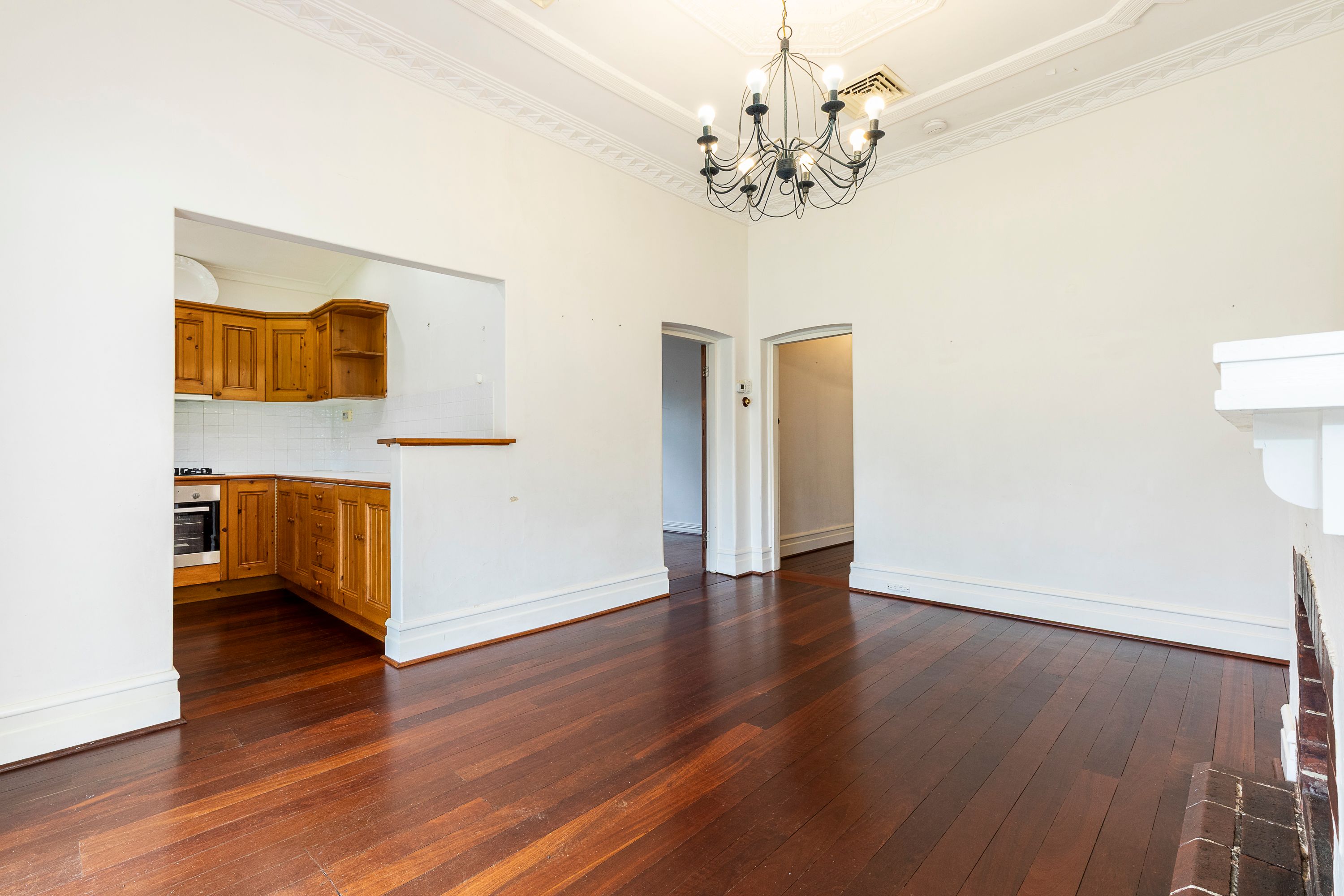 10 Woodroyd Street — photo 11 of 30