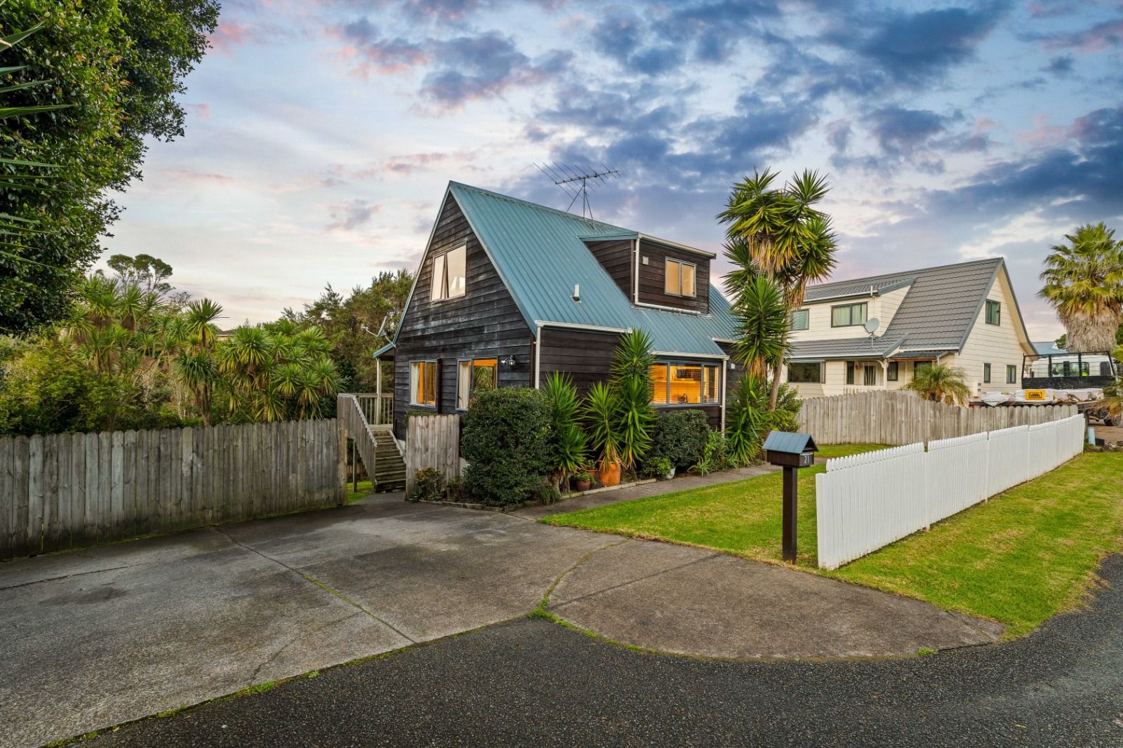 21 Carillon Place, Massey, Waitakere City
