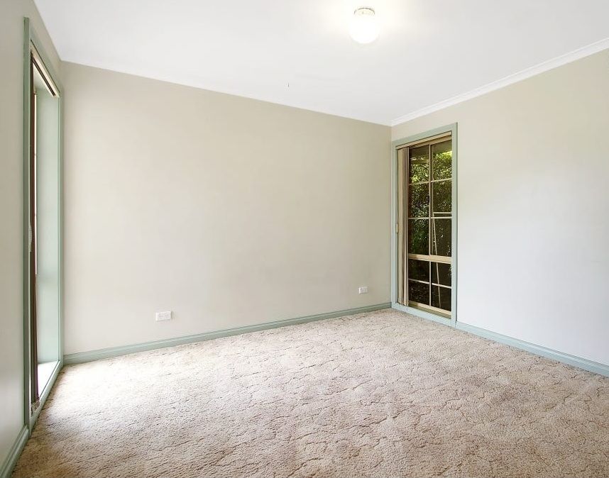 1/2 Lyons Place — photo 3 of 7
