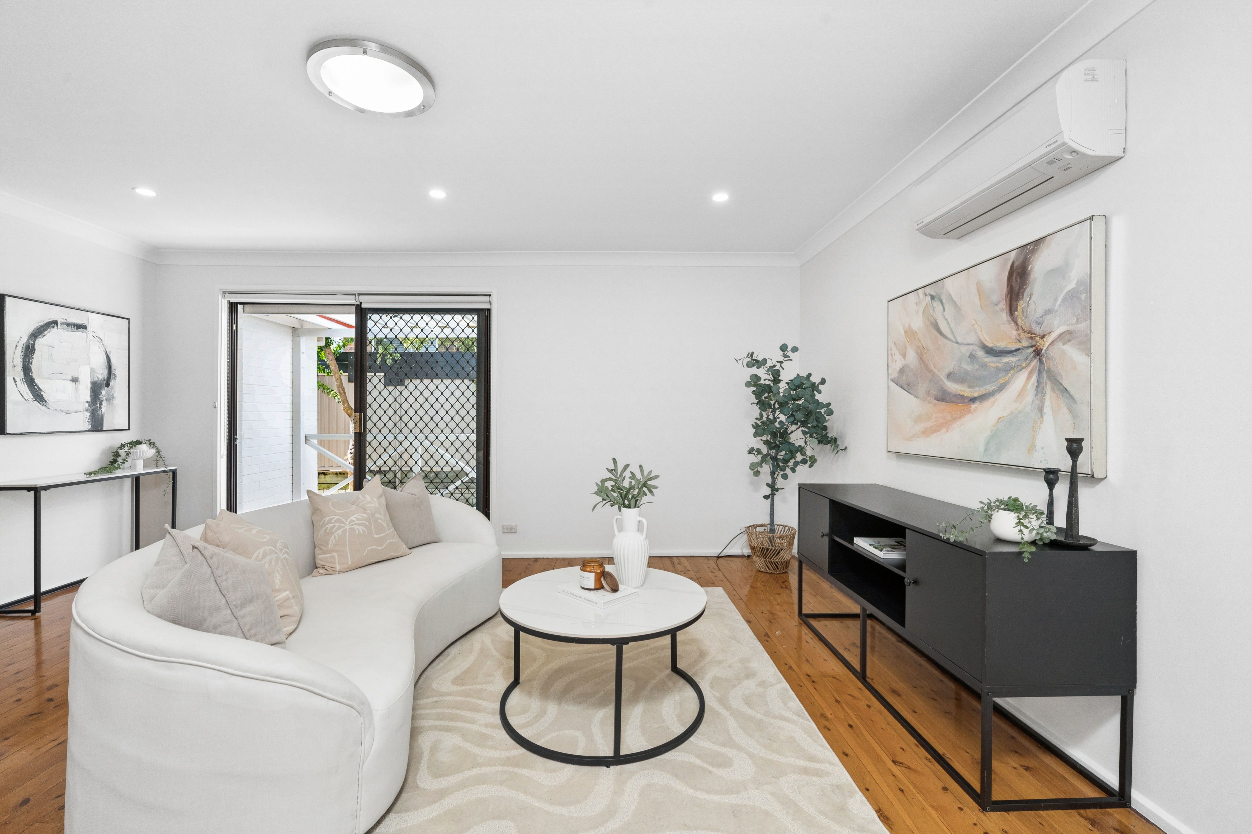 4/42 Millett Street — photo 4 of 17