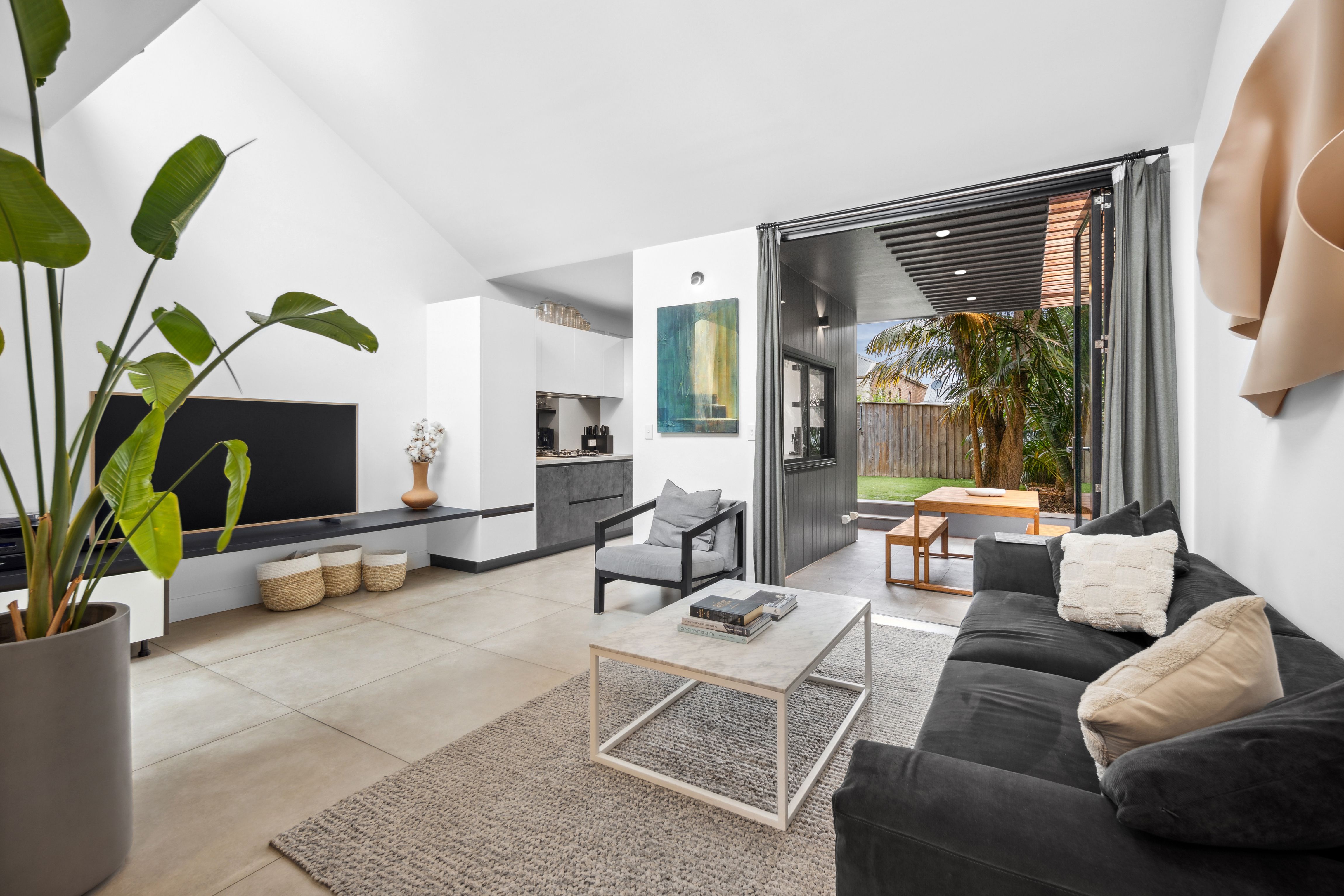 92 May Street, St Peters NSW 2044