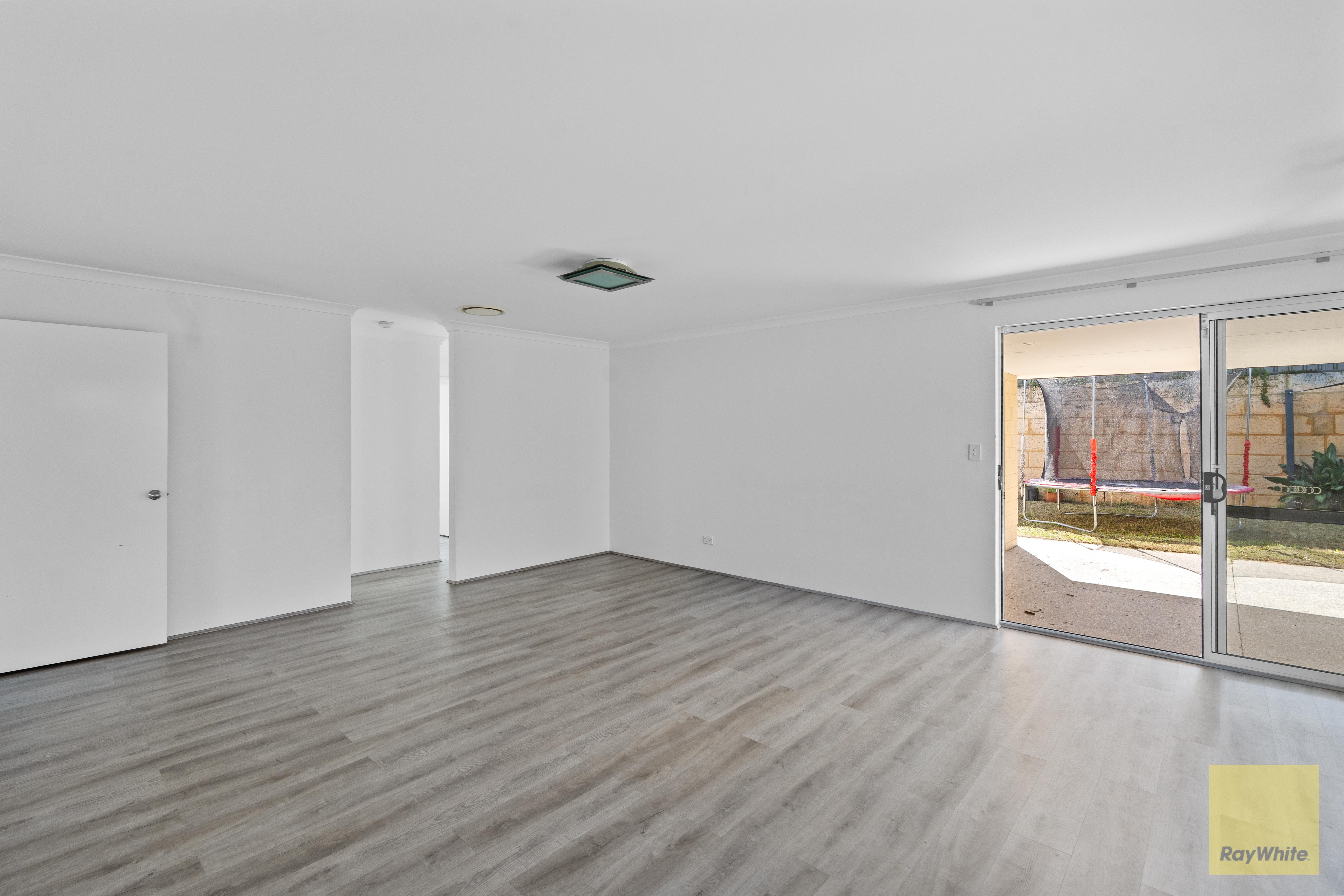 19 Hookstone Drive — photo 6 of 25
