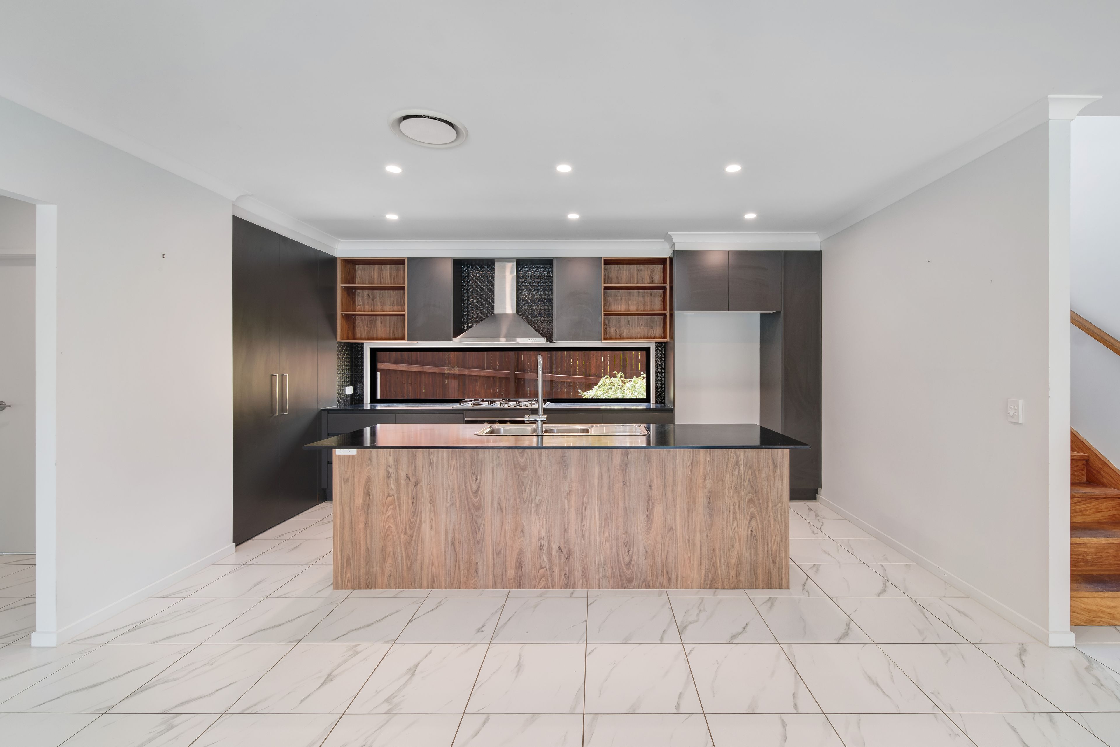 1 Swift Lane, Burnside, QLD 4560