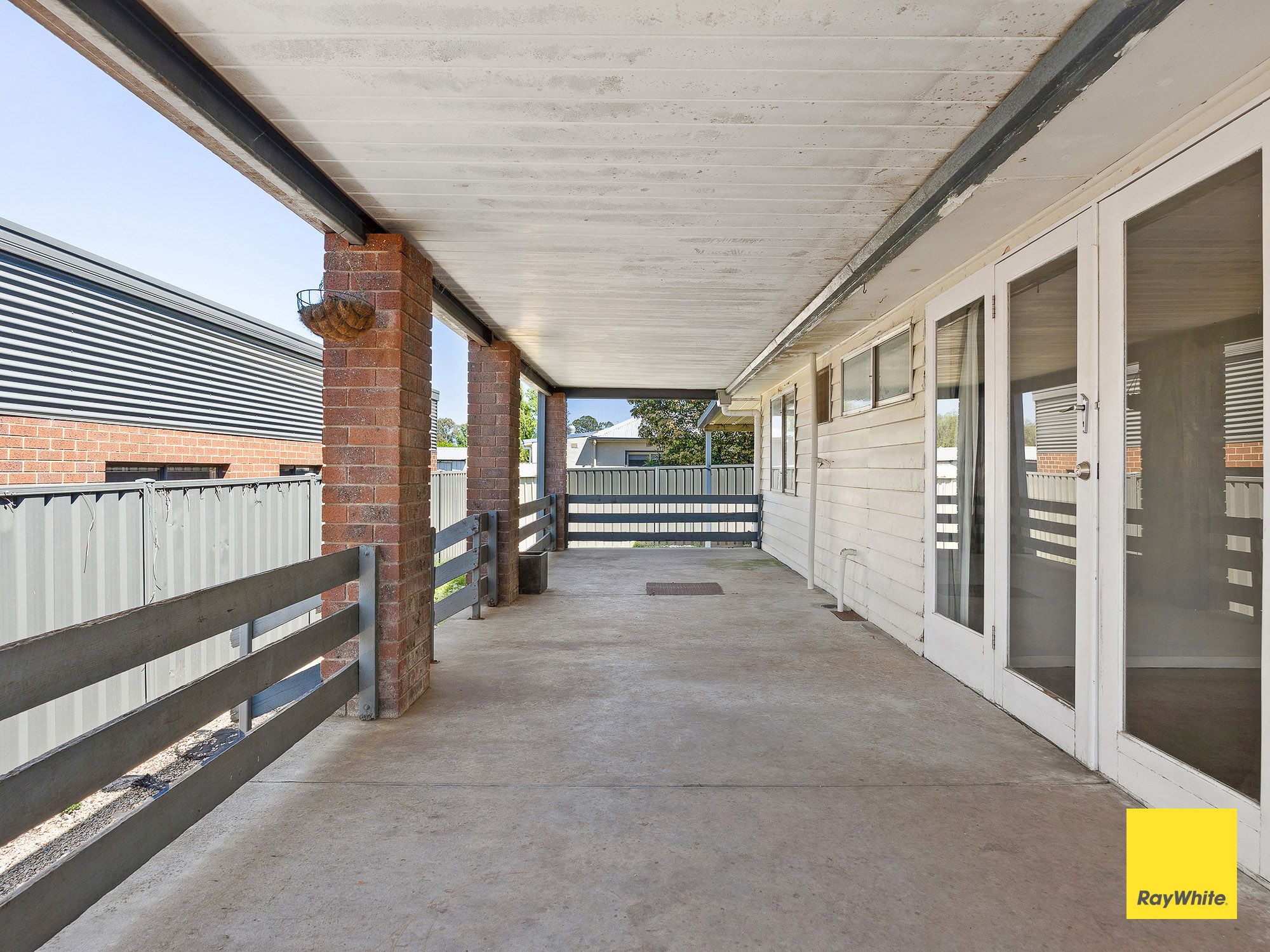 148 Holdsworth Road — photo 6 of 6