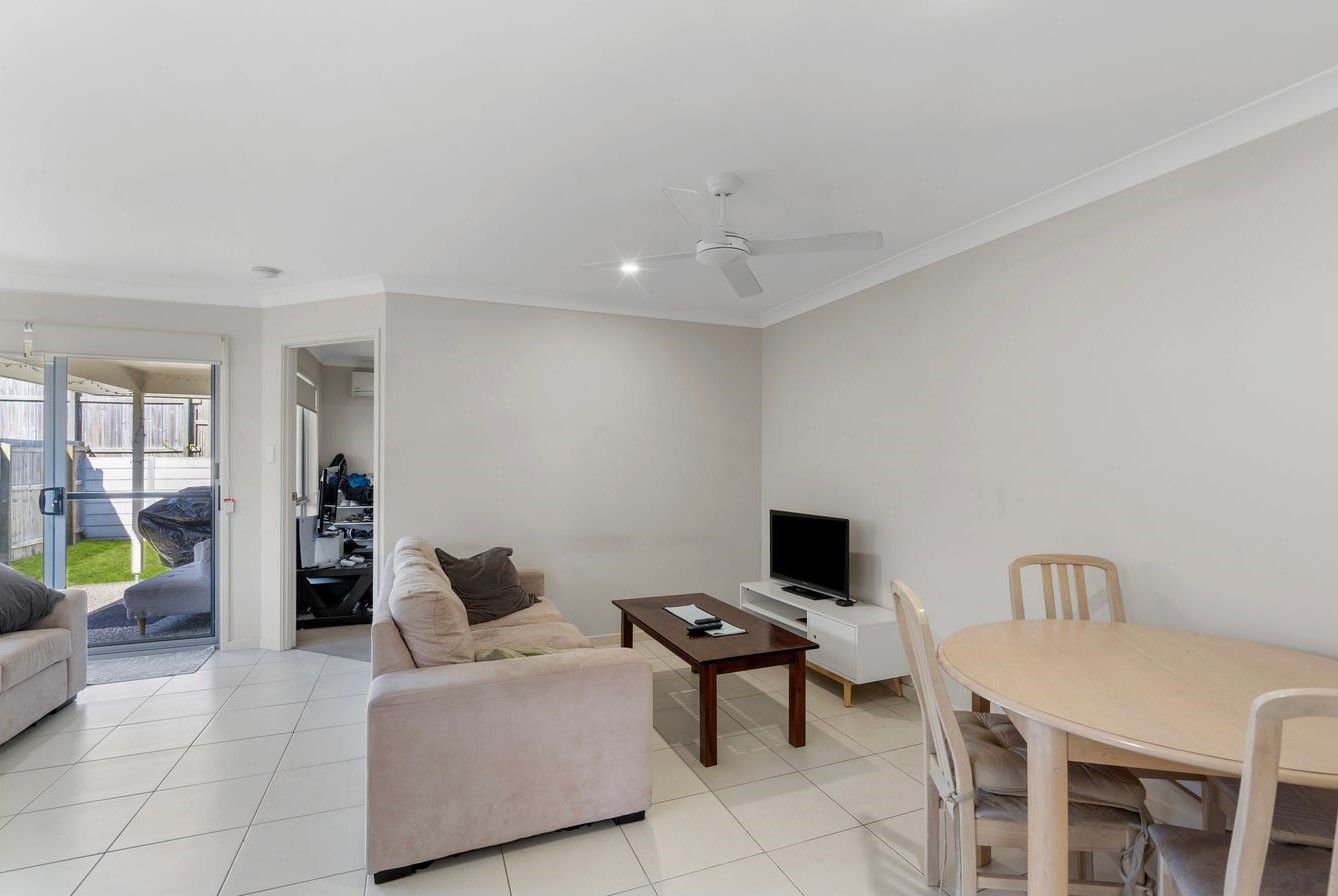 1/10 Rochester Street, Hillcrest, QLD 4118