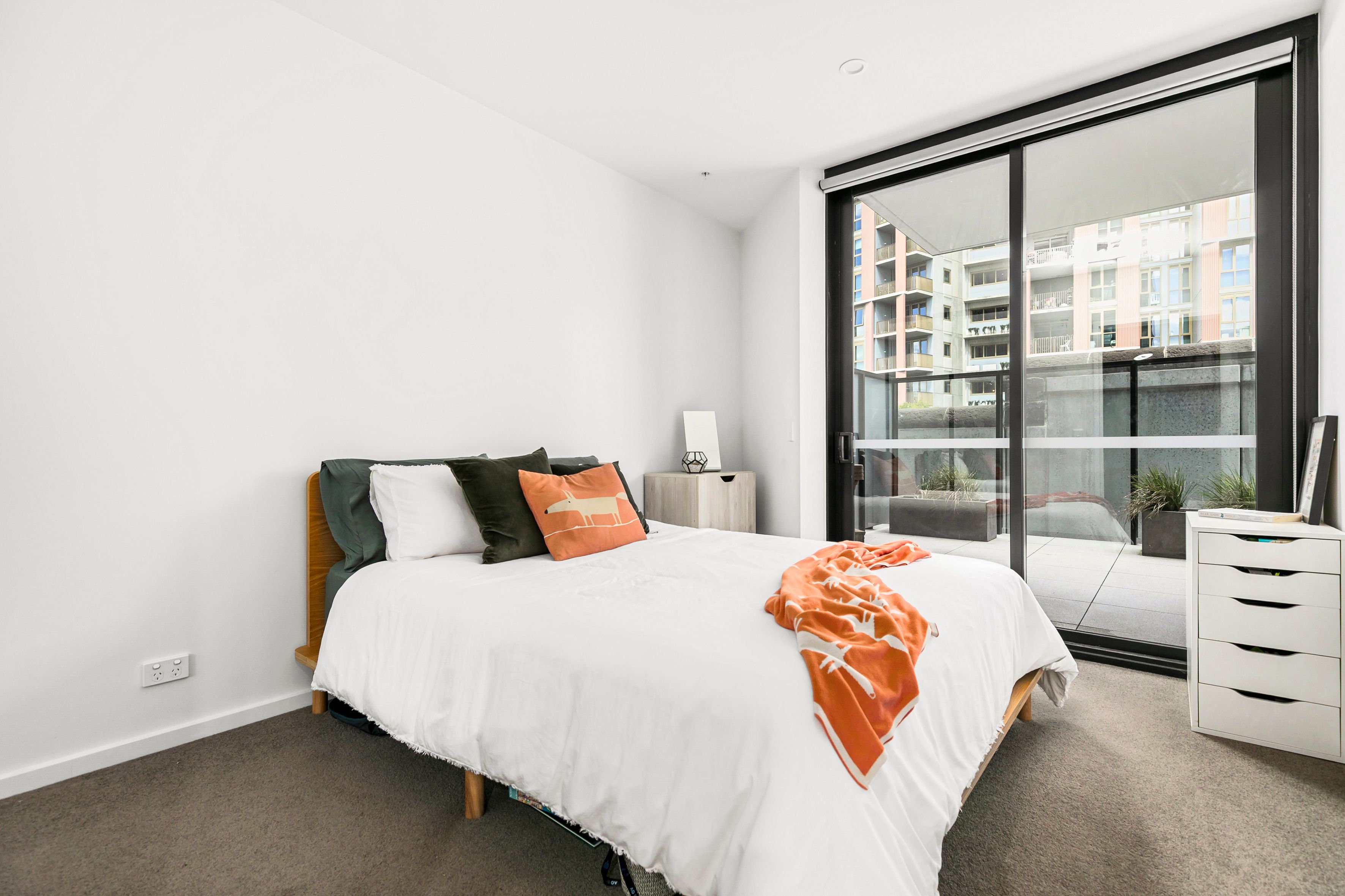 6A/21 Pentridge Boulevard — photo 8 of 16