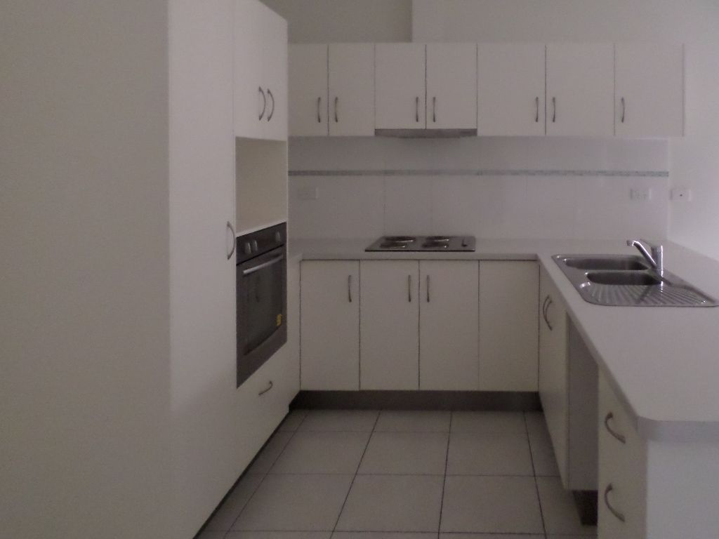 8 Batiki Circuit, Burdell, QLD 4818