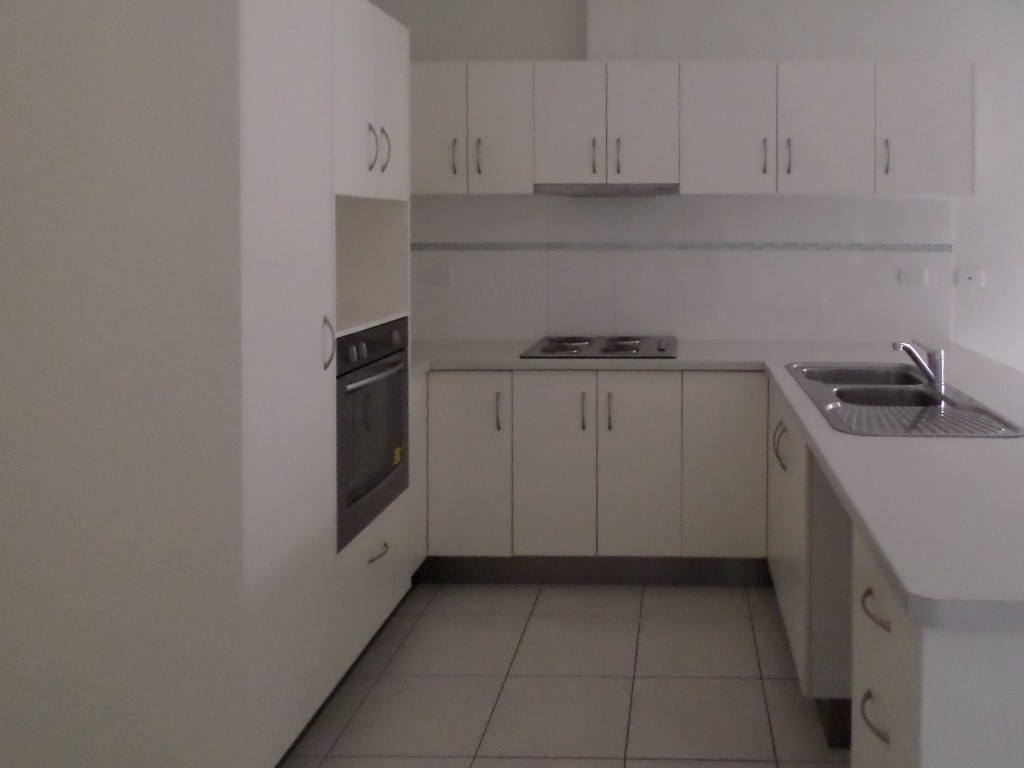 8 Batiki Circuit, Burdell, QLD 4818